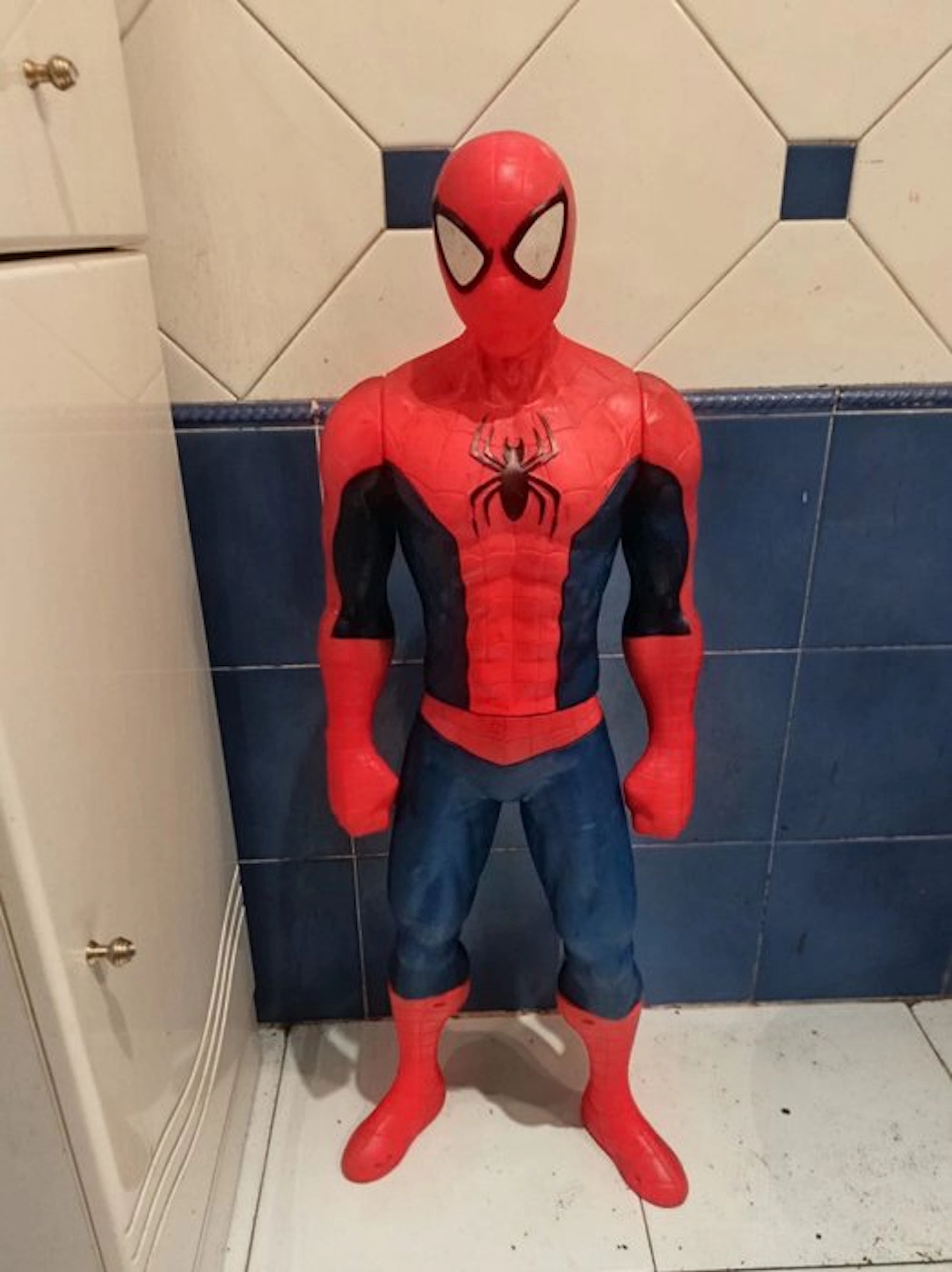 Hasbro - Spider-Man, 80cm articulado - Spider-Man