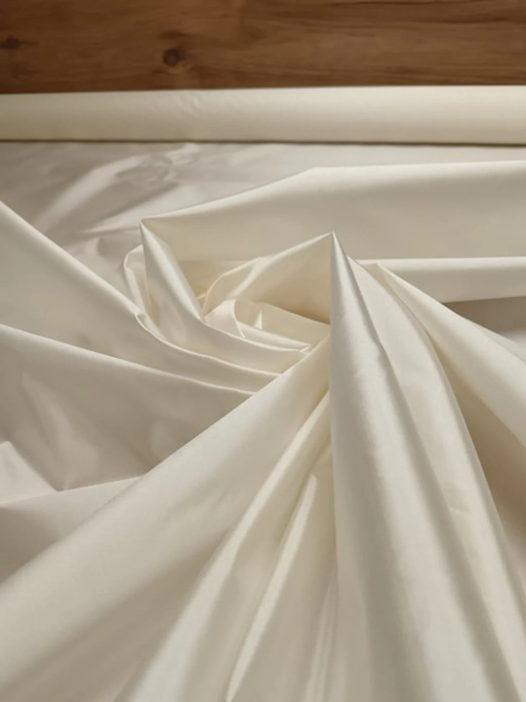 Pure silk taffeta E 739