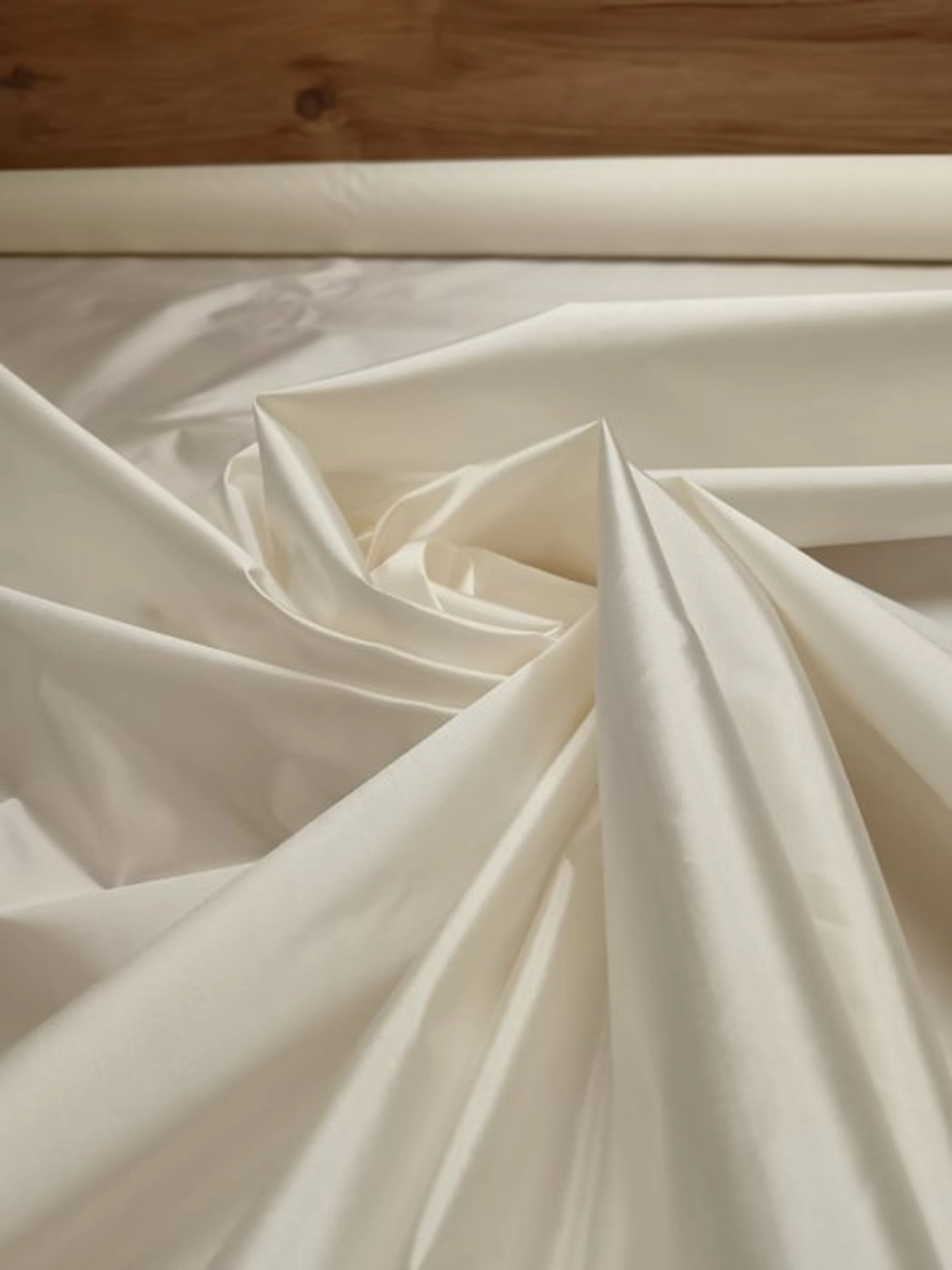 Pure silk taffeta E 739