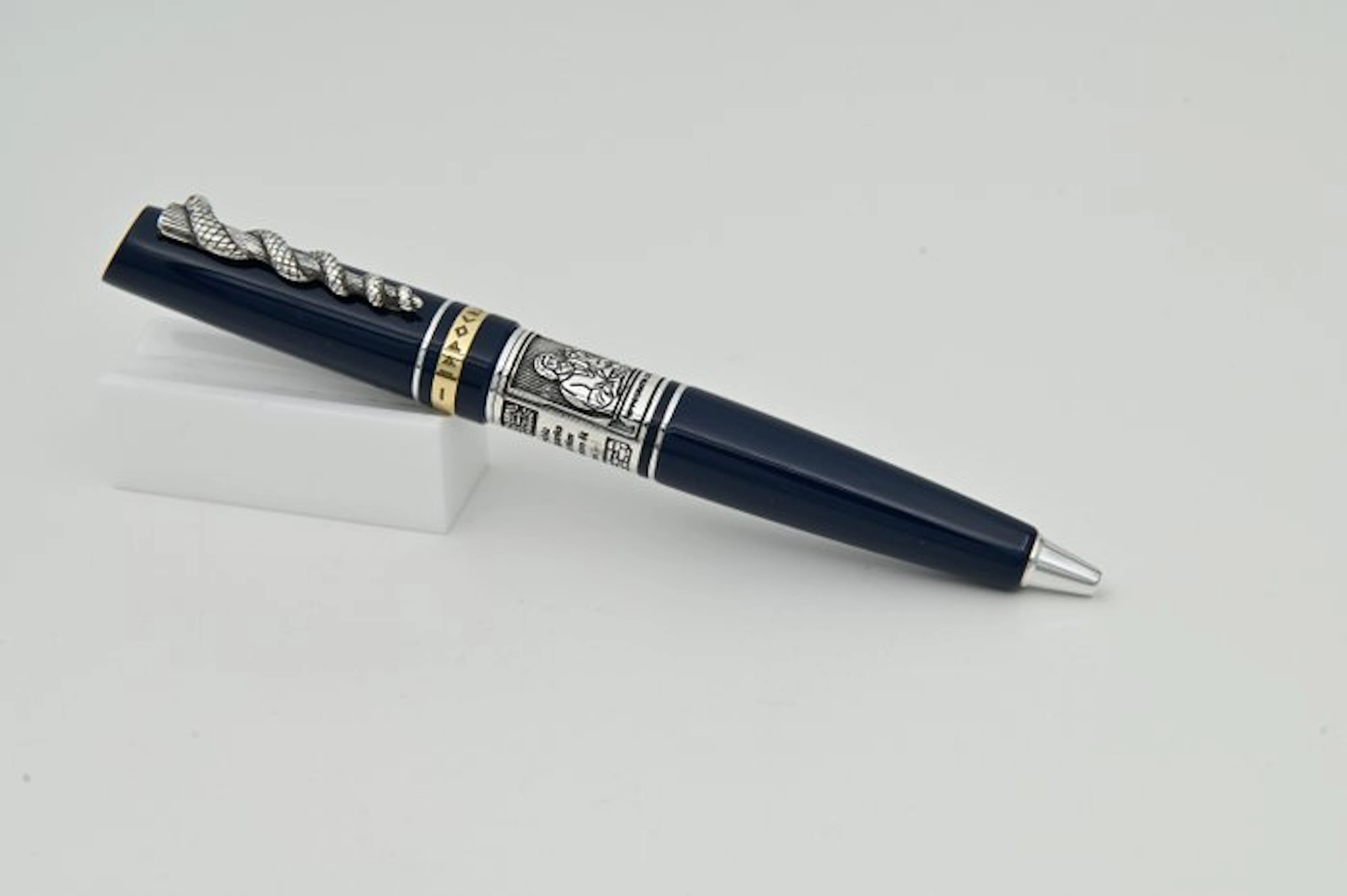Marlen - Ippocrate Elegance Blu | Edizione Speciale...