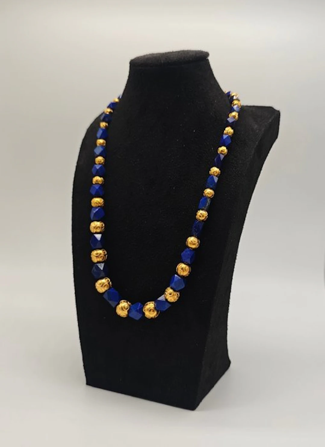 Necklace - 21 kt. Yellow gold Lapis lazuli