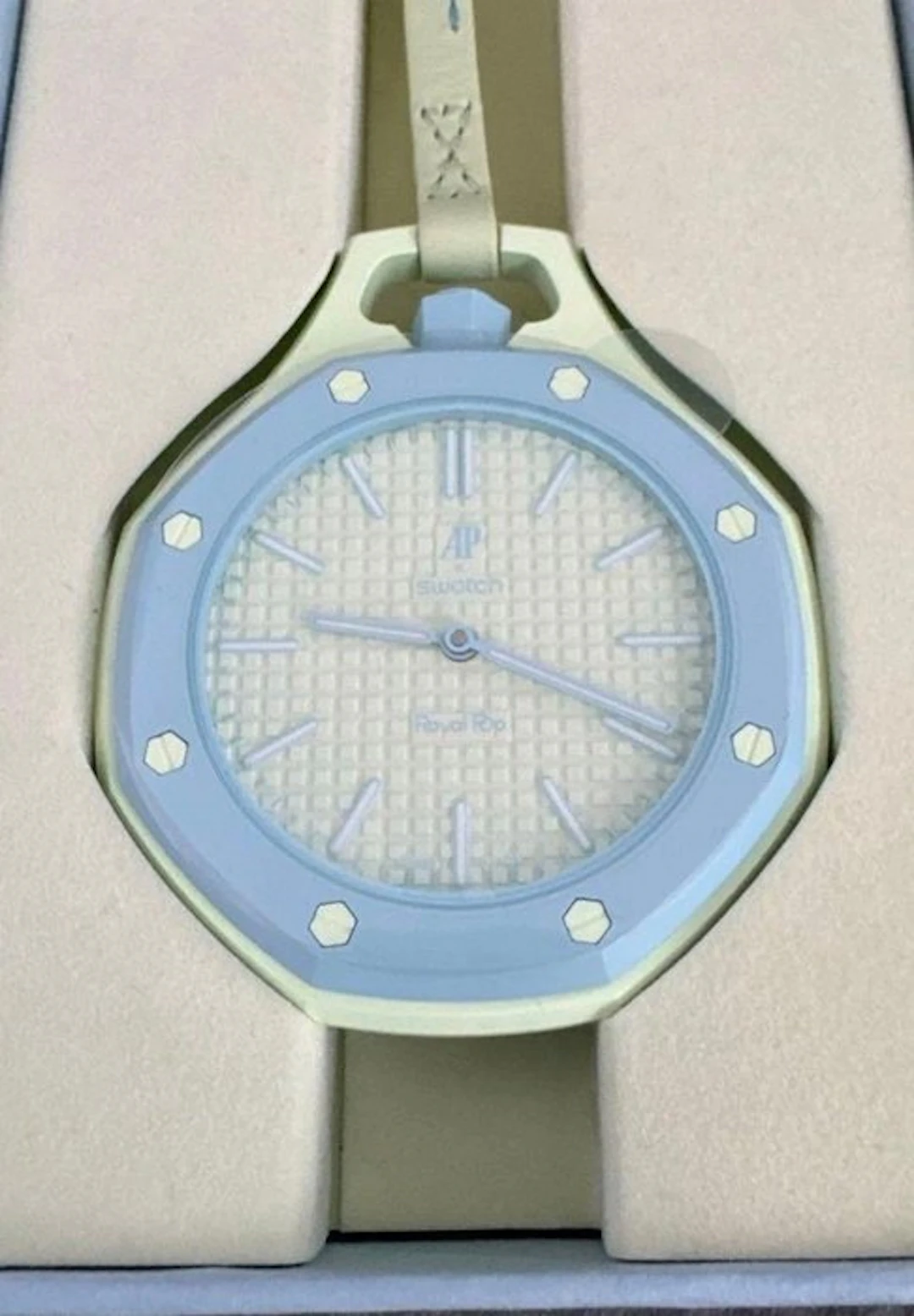 Swatch - Royal Pop - No reserve price - Unisex - 2025+