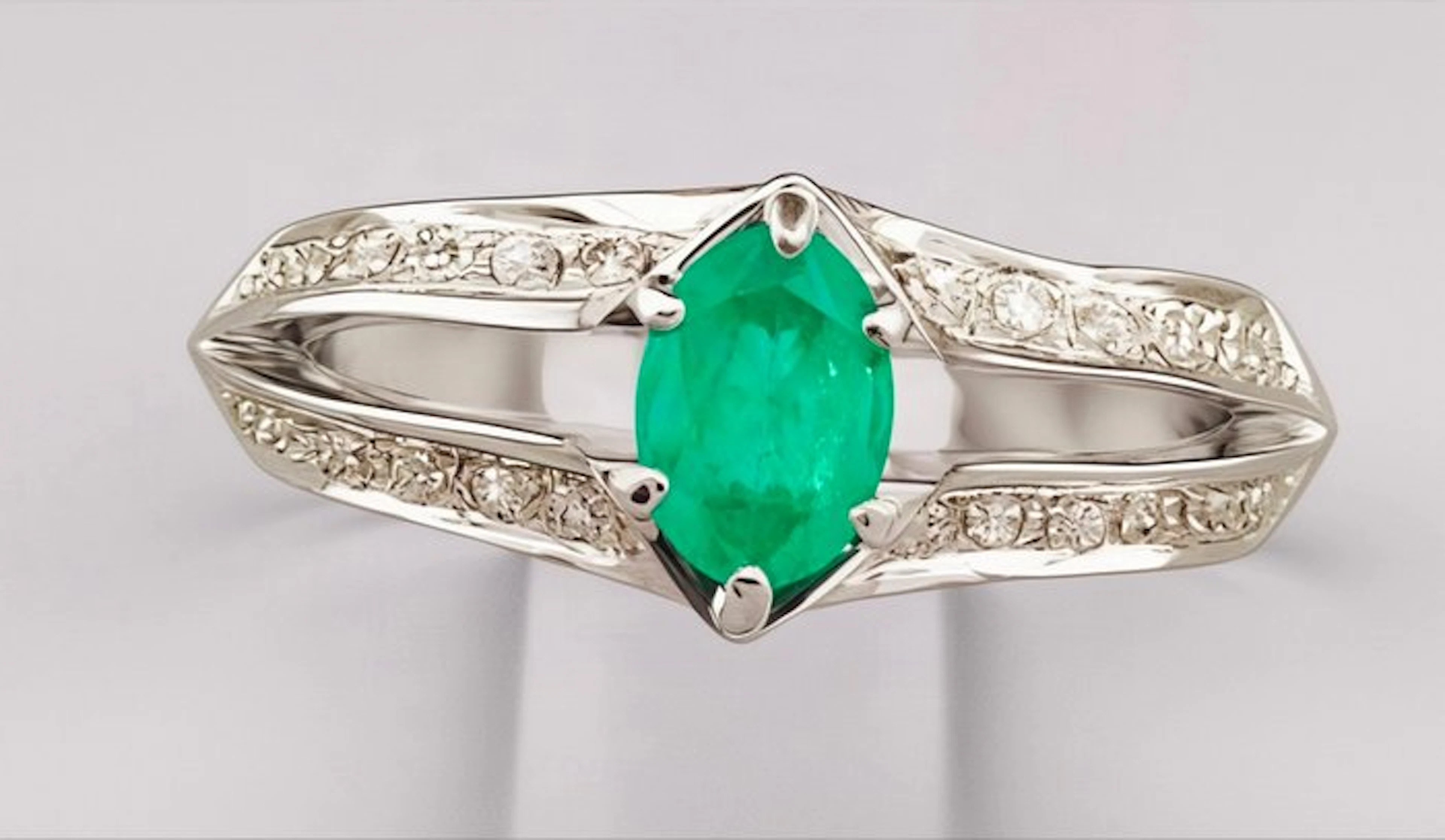 Ring - 18 kt. White gold Emerald - Diamond