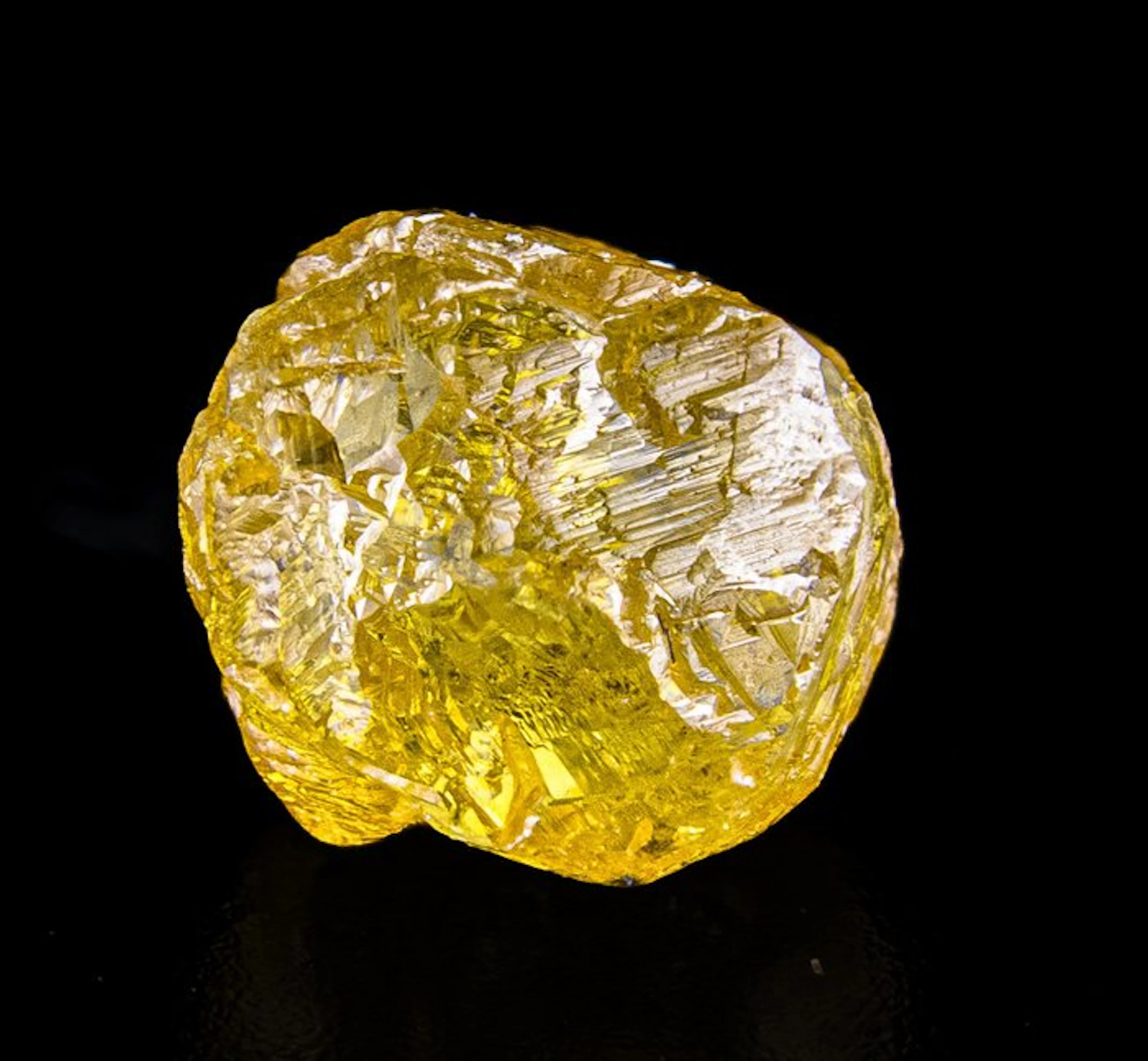 DIAMOND Fancy Intense Yellow - EXCEPTIONAL VVS - NO...