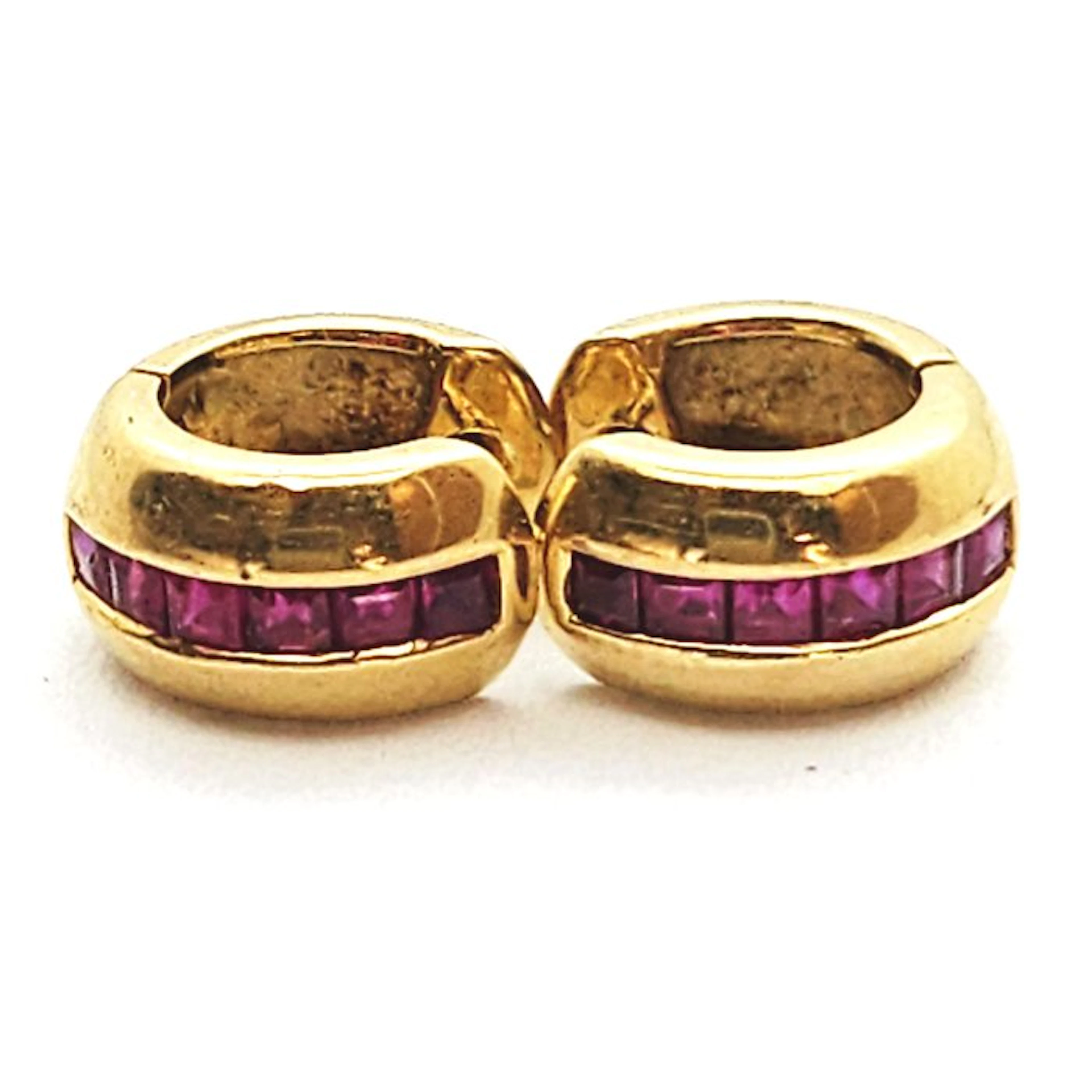 Earrings - 18 kt. Yellow gold - 0.84ct. tw. Ruby