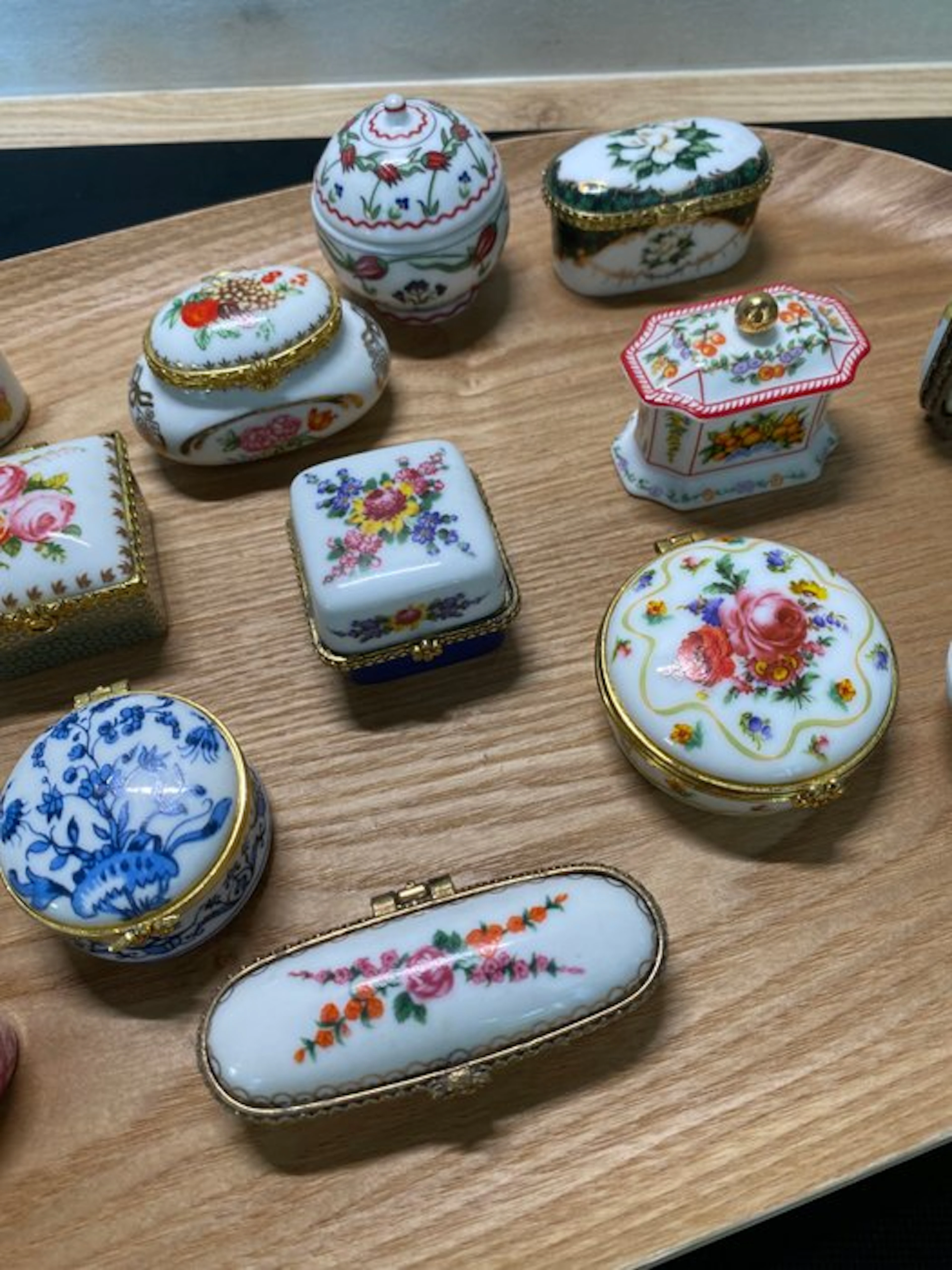 autre - Jewellery box (16) - Ceramic - Set of 16 jewelry boxes
