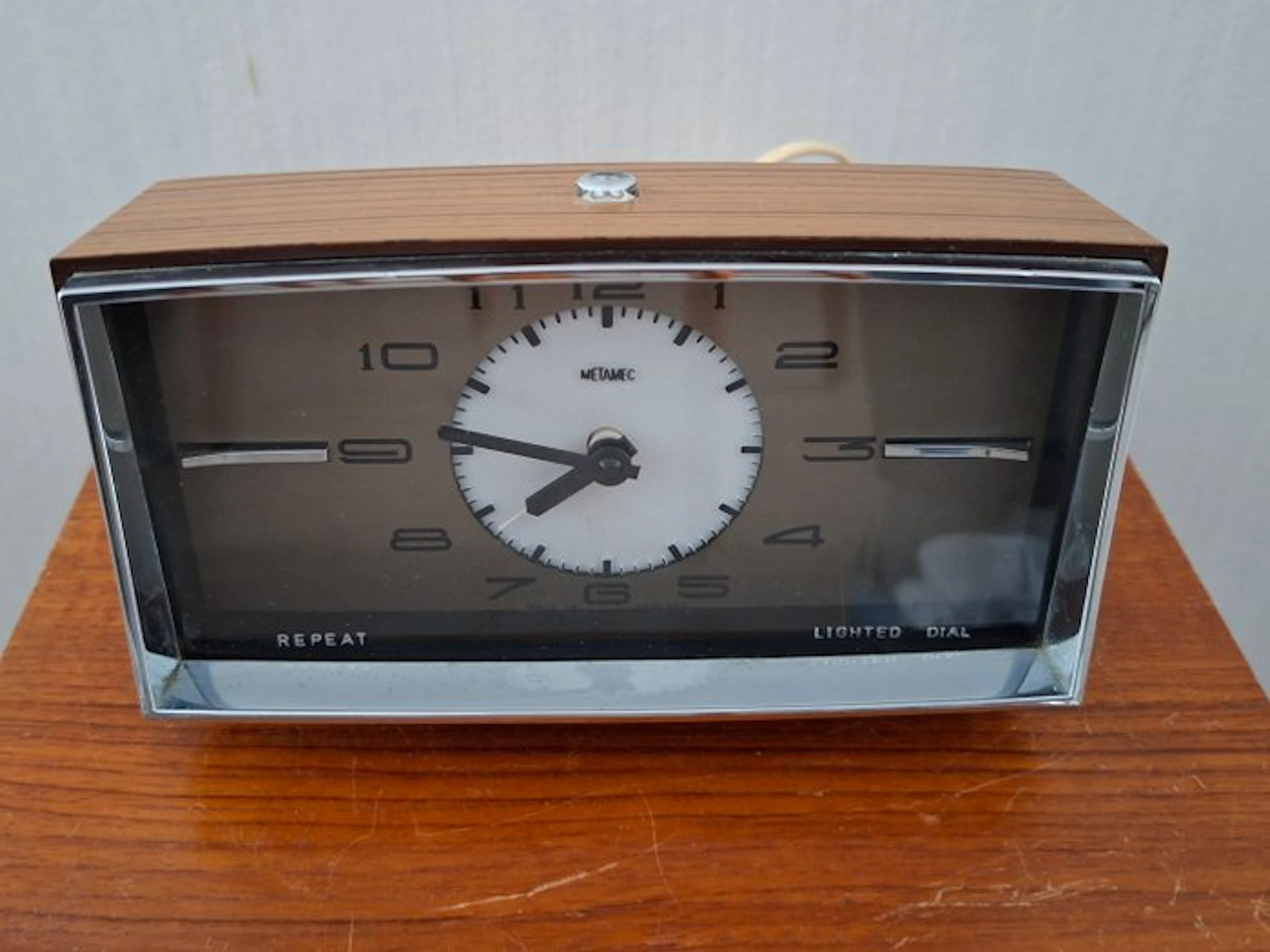 Desk clock - Metamec lighted dial - Mid-century modern...