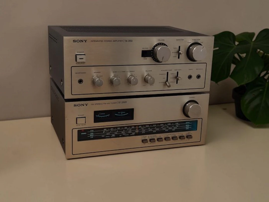 Sony - TA-2650 (amplifier) / ST-2950F (tuner) Stereo set - Multiple models