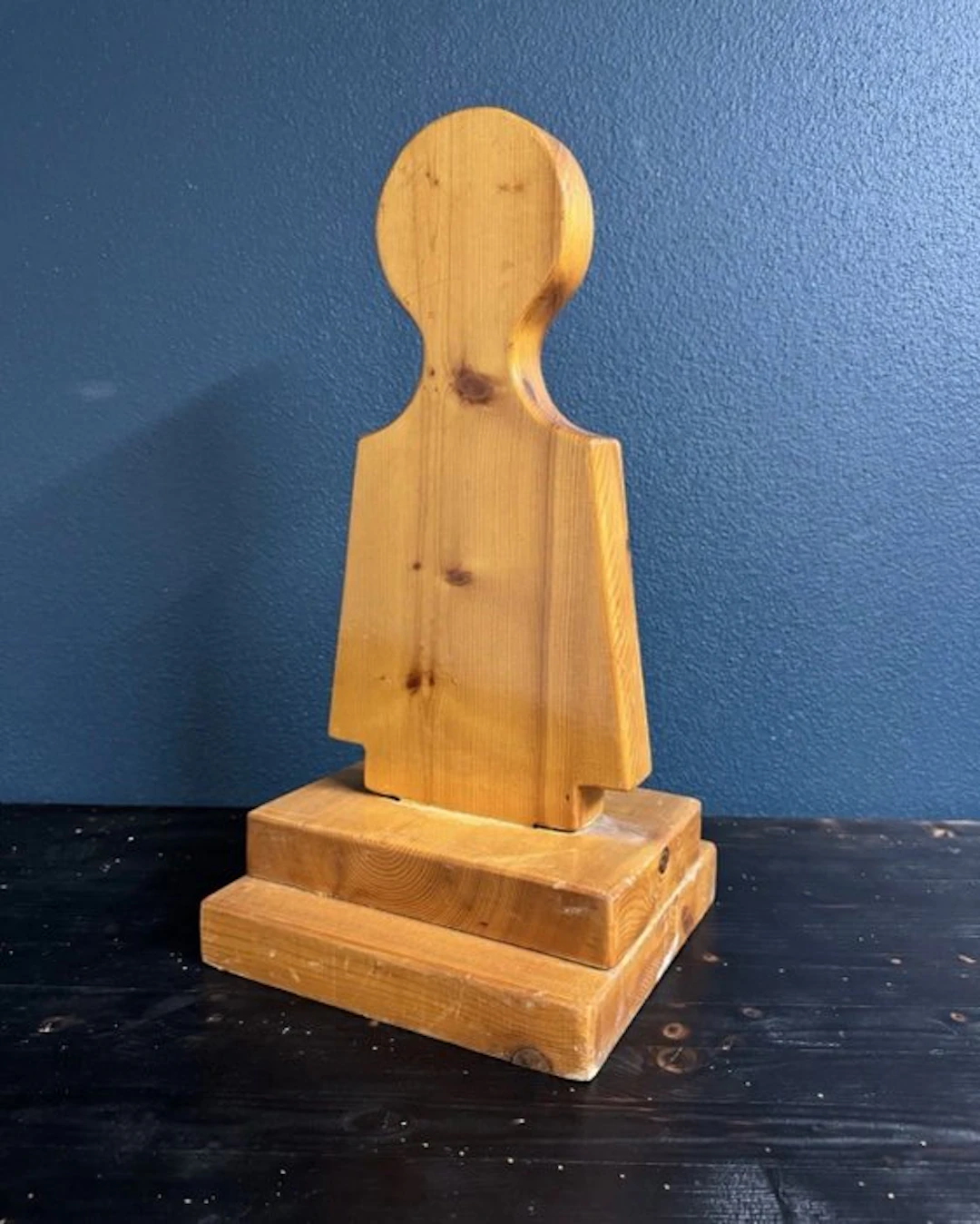 Figure - Large wooden vintage chess pawn from the 1970s