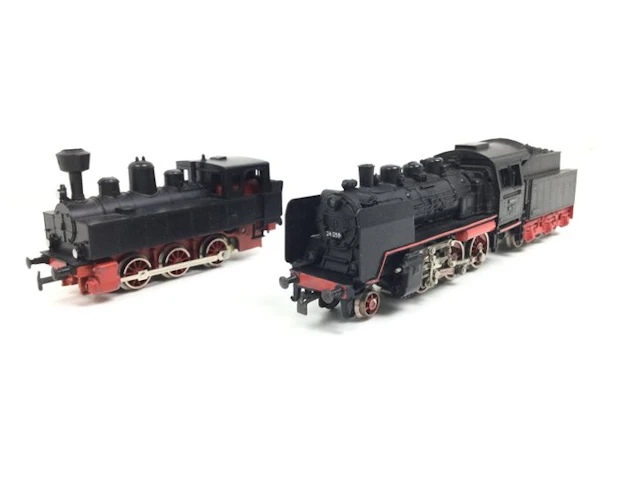 Märklin H0 - 3003/3090 - Steam locomotive with tender (2)...