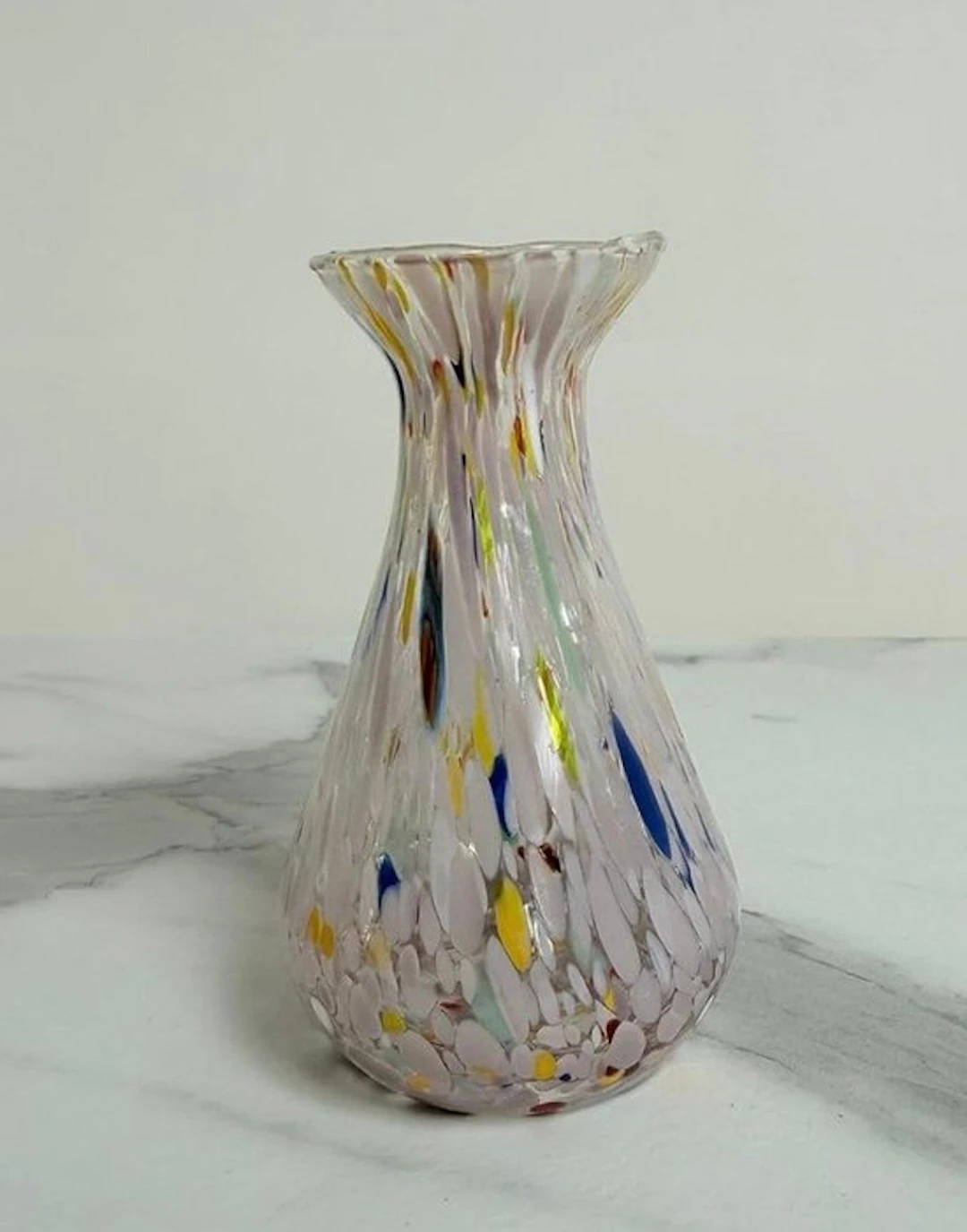 Vase - Hand-blown glass. - Made in Italy