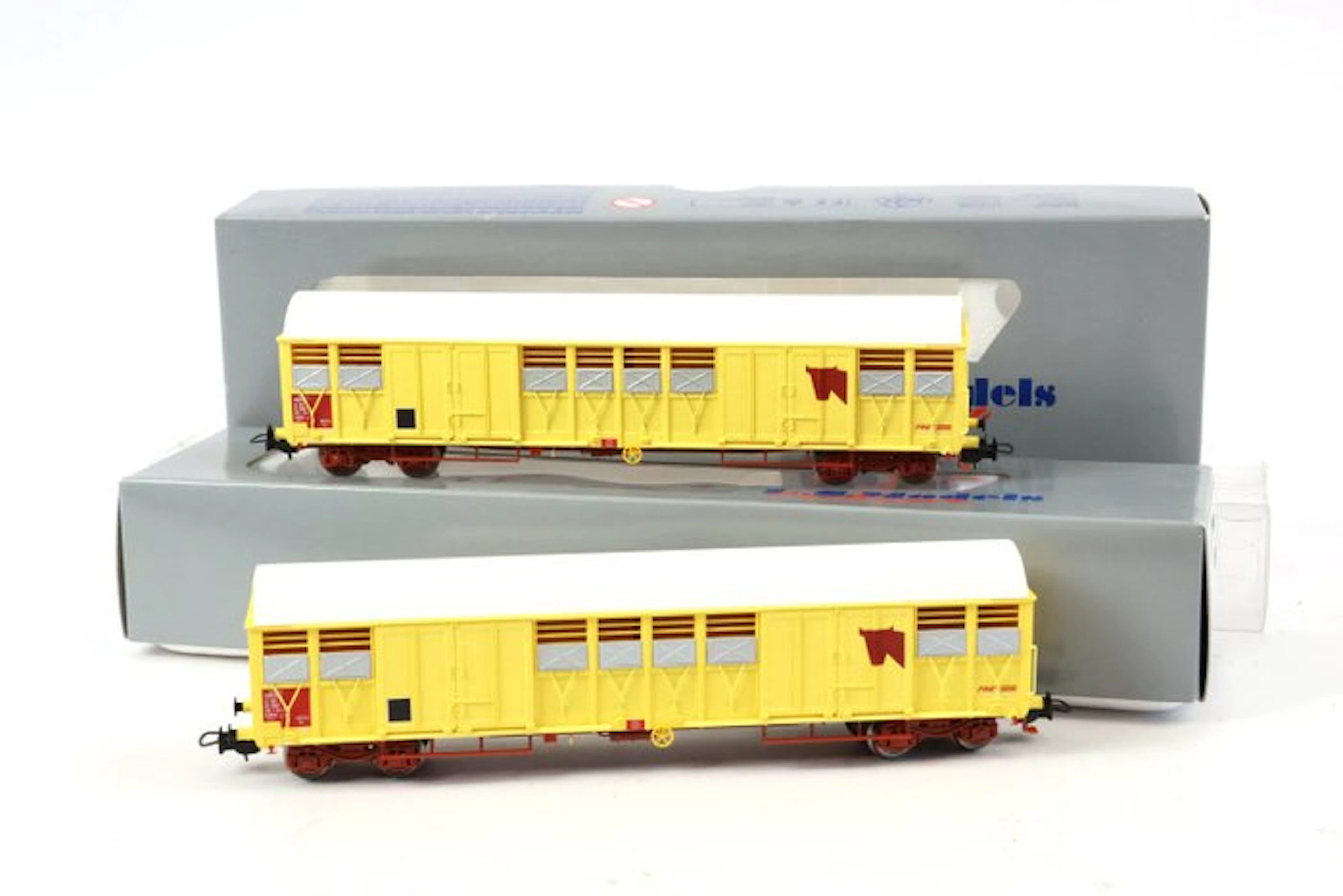 L.S. Models H0 - 30083 - Model train freight carriage (2)...
