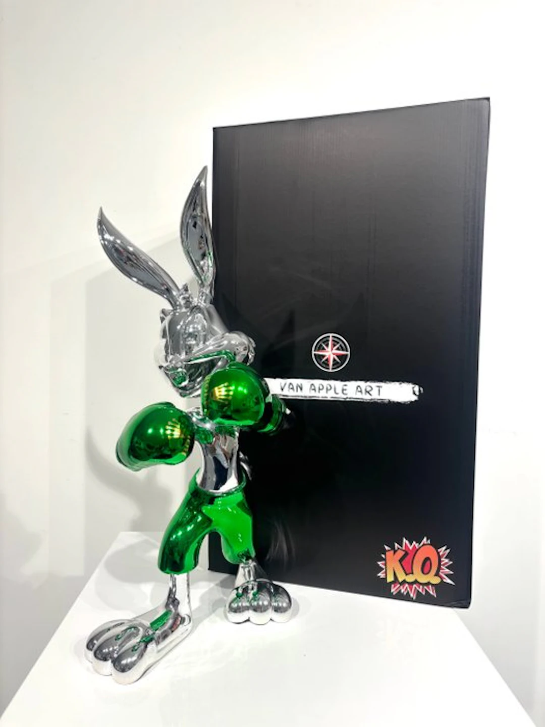 Van Apple - K.O. Bunny - Rolex