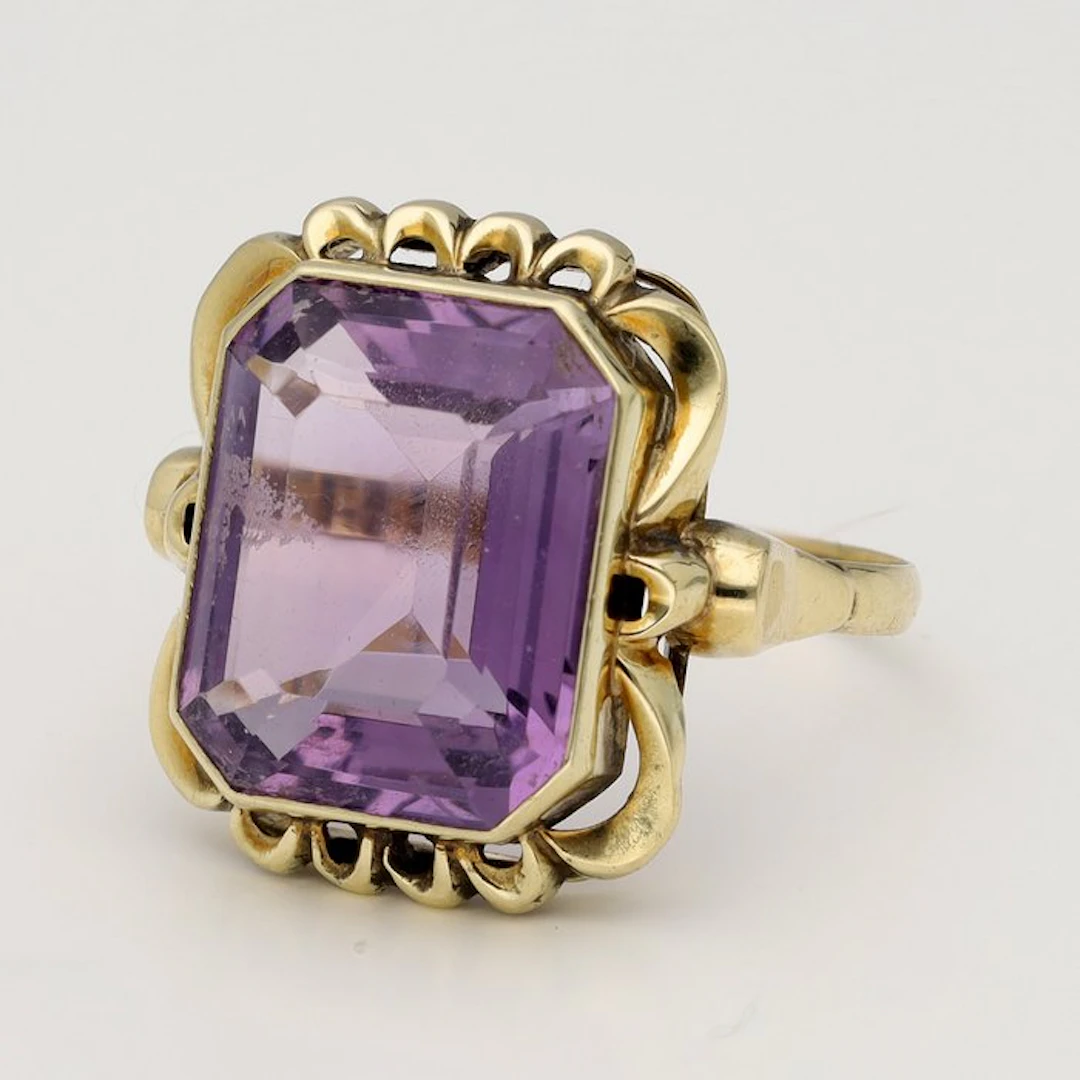Ring - 14 kt. Yellow gold - 7.30ct. tw. Amethyst