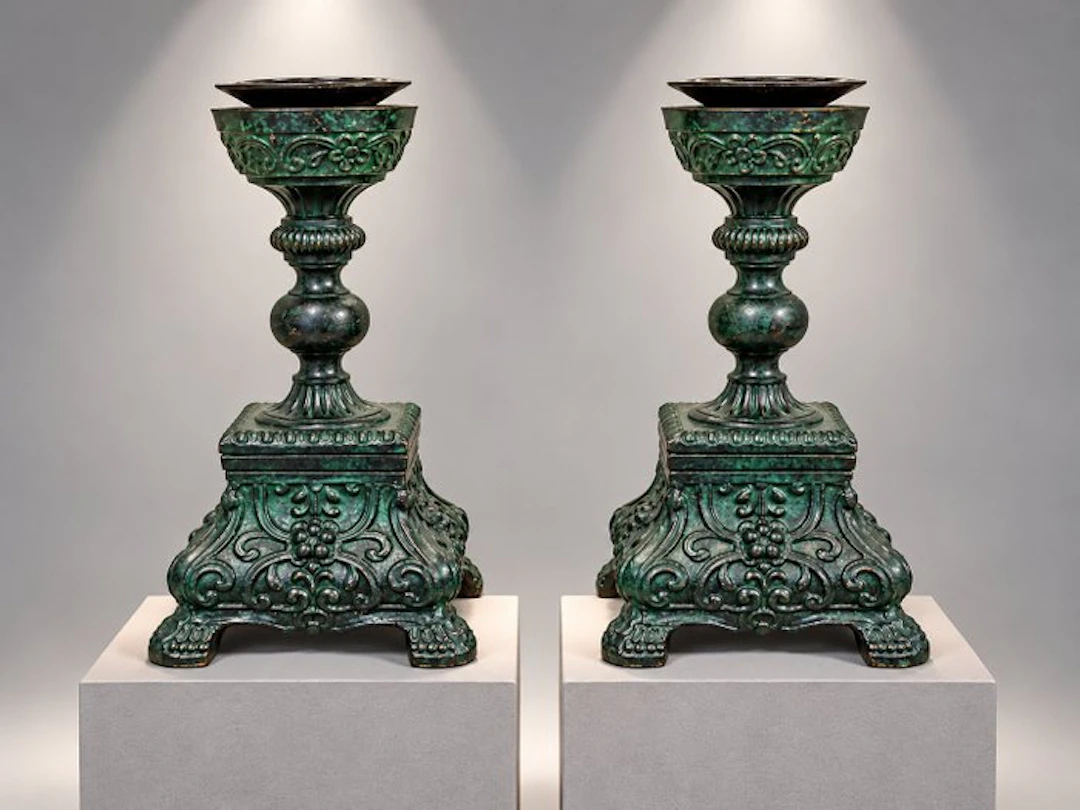 Decorative ornament (2)