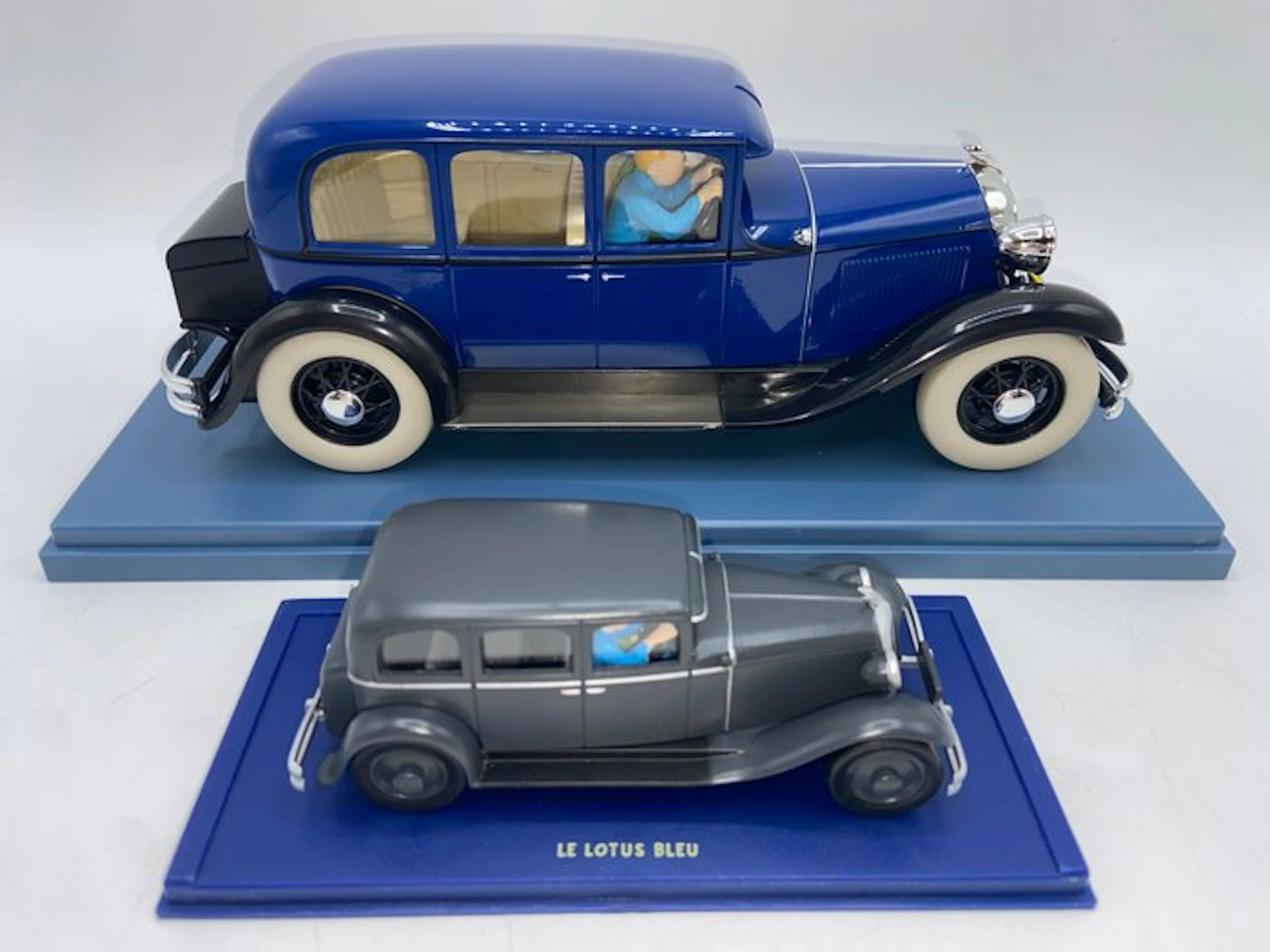 Atlas 1:24 - Model car (2) - Tintin – The Car for Nanjing "The Blue Lotus"