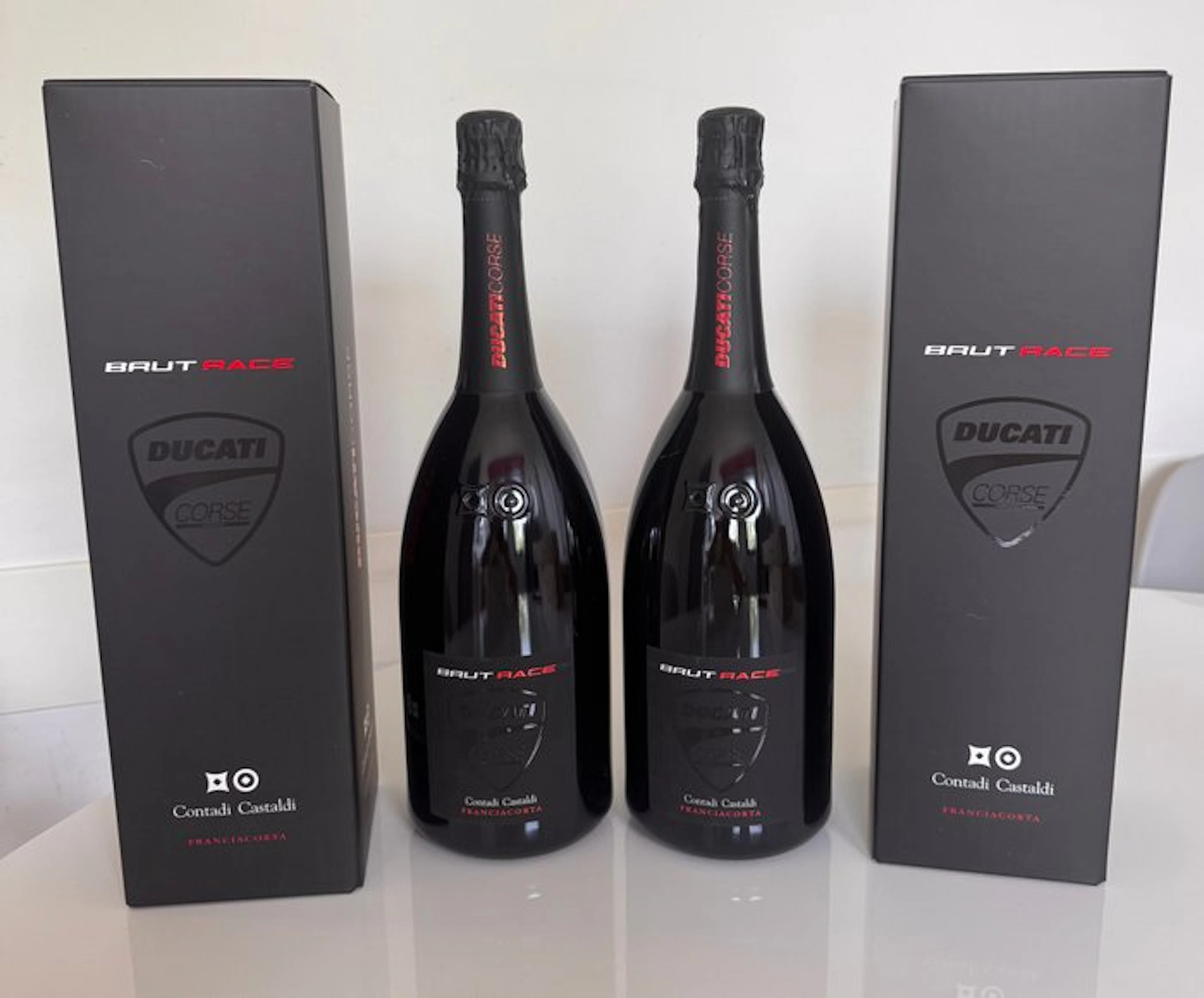 Contadi Castaldi Brut Race Ducati Corse - Franciacorta DOCG - 2 Magnums (1.5L)