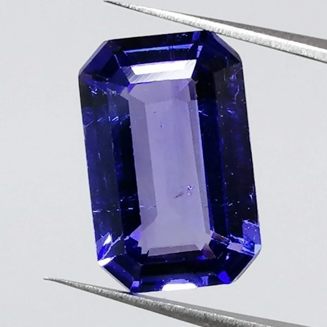 1 pcs Tanzanite - 2.43 ct - Antwerp Laboratory for...