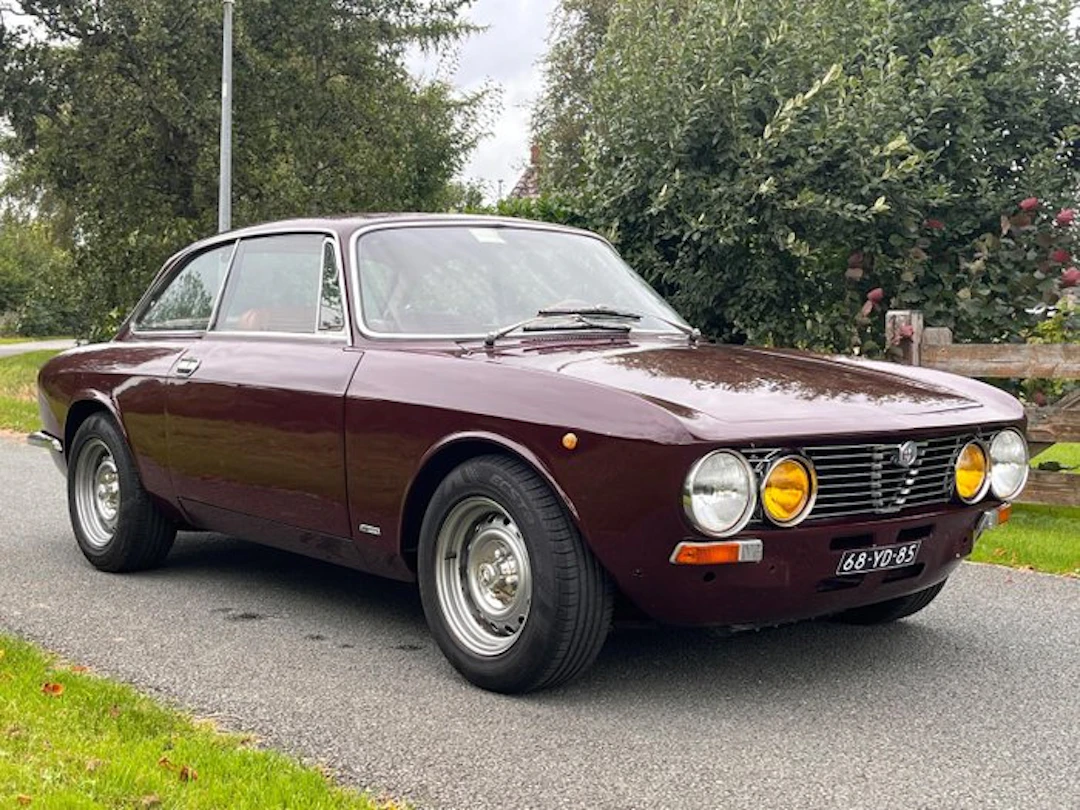 Alfa Romeo - GT 1300 Junior ( 2.0 Motor ) - 1973