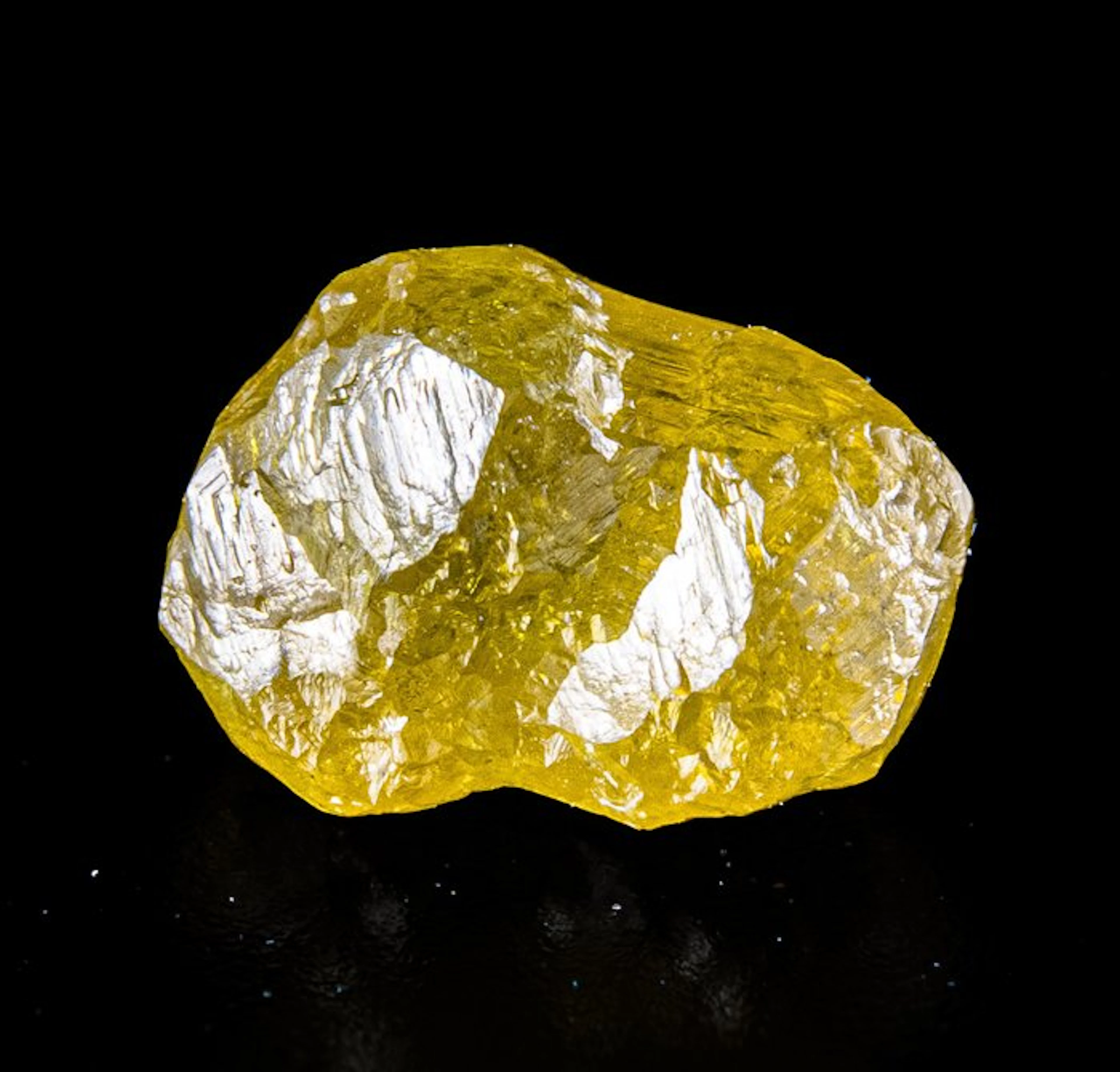 DIAMOND Fancy Intense Yellow - EXCEPTIONAL VVS - NO...