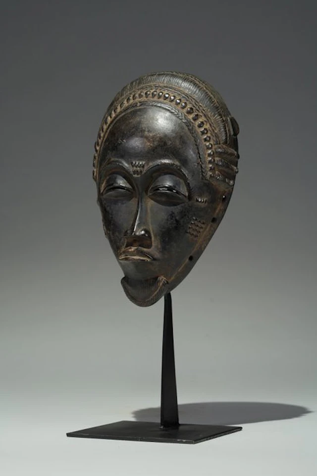 A wooden mask - Baule - Côte d'Ivoire