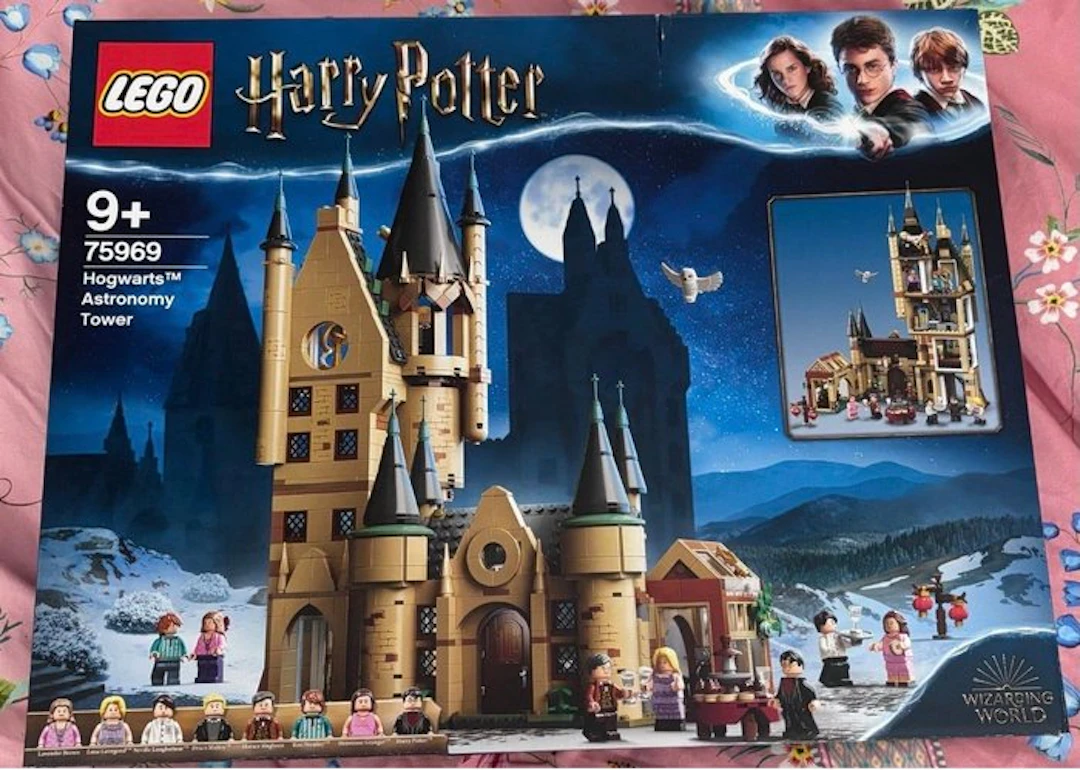 LEGO Set - 75969 - Harry Potter - Hogwarts Astronomy Tower