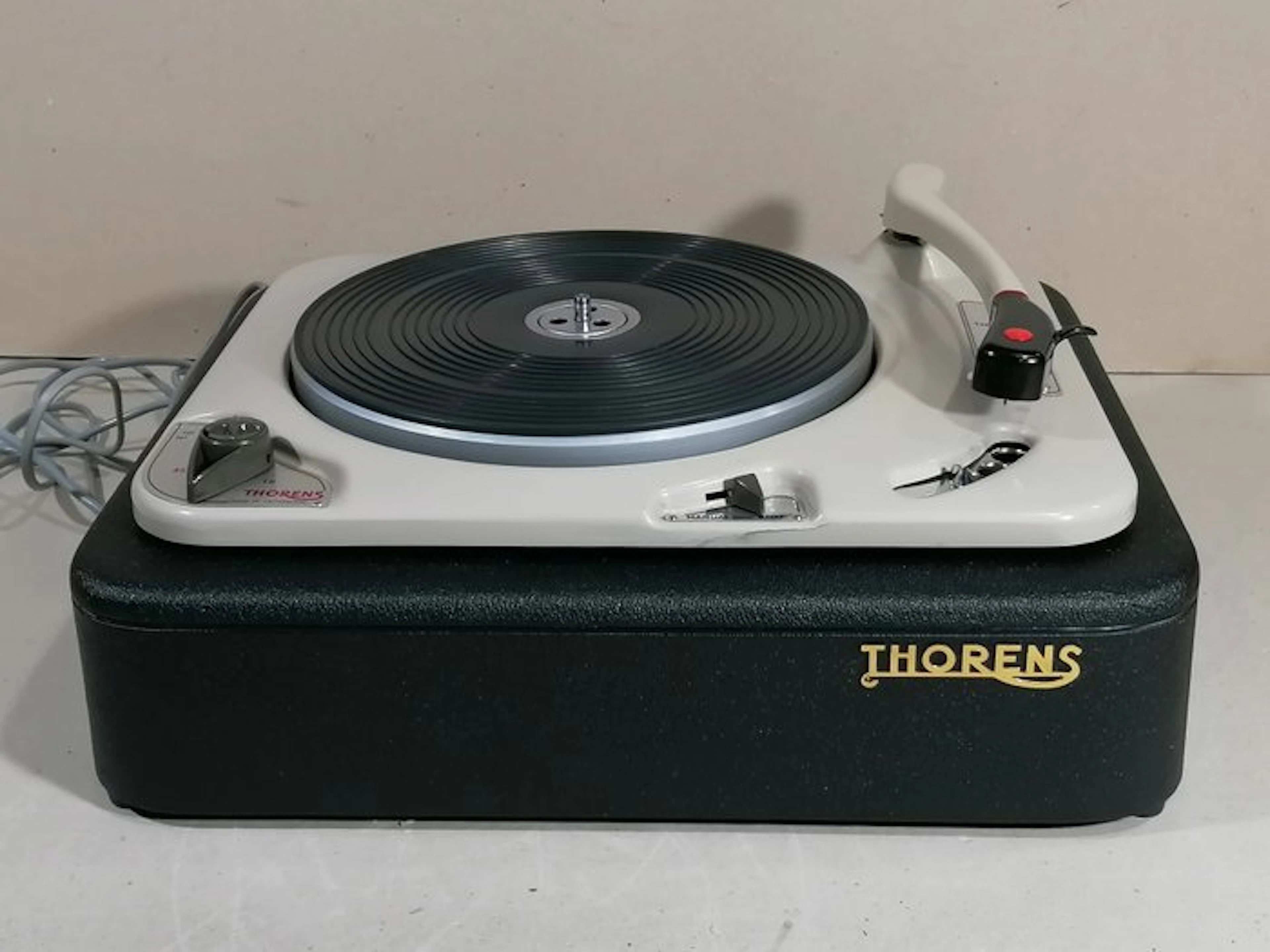 Thorens - TD 184 Turntable