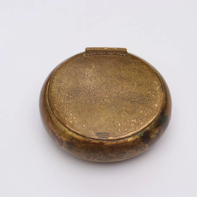 Sawasa Ware tobacco box - Sawasa alloy - Japan - Edo Period (1600-1868)