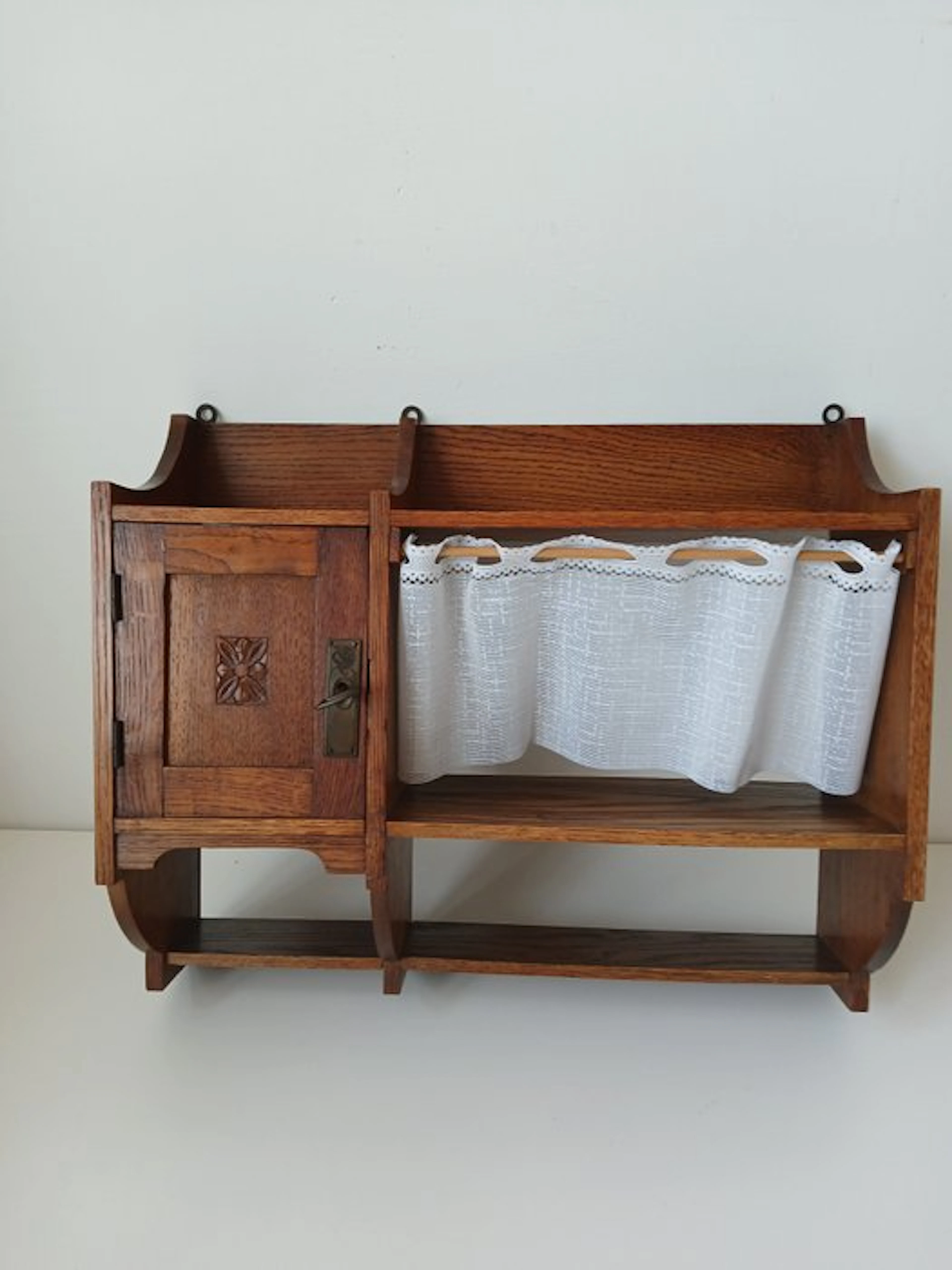 Cupboard - Oak - Antique