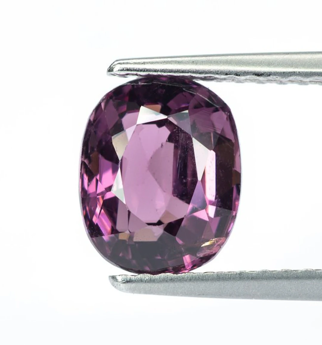 No reserve price Spinel - 2.07 ct - Gem Report Antwerp (GRA) - Intense Pink