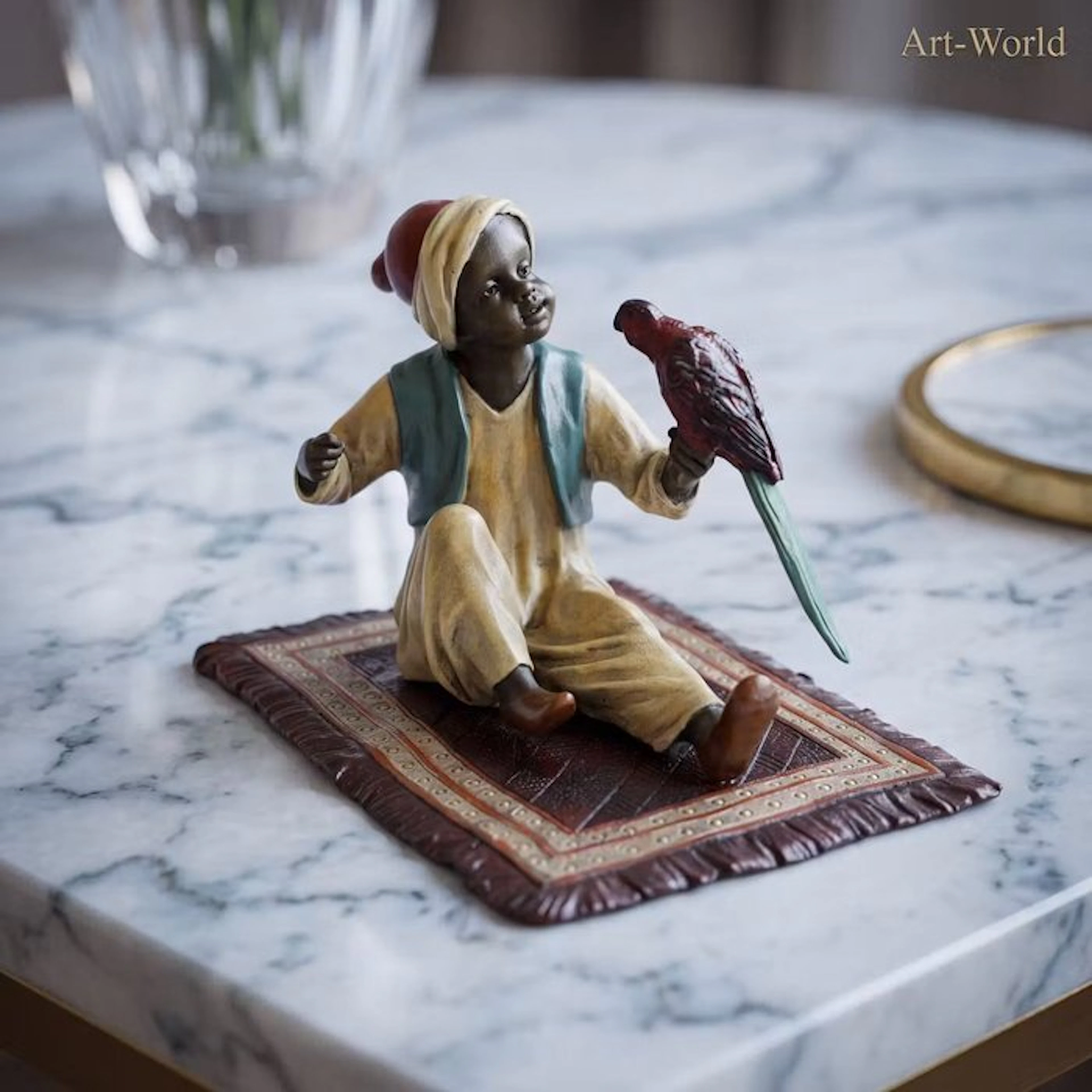 Statue, Jongen met papegaai - 8.2 cm - Bronze