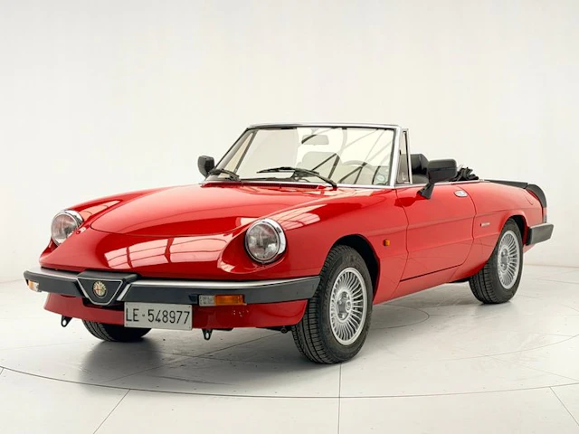 Alfa Romeo - Spider 1600 - 55,000km 'NO RESERVE' - 1989