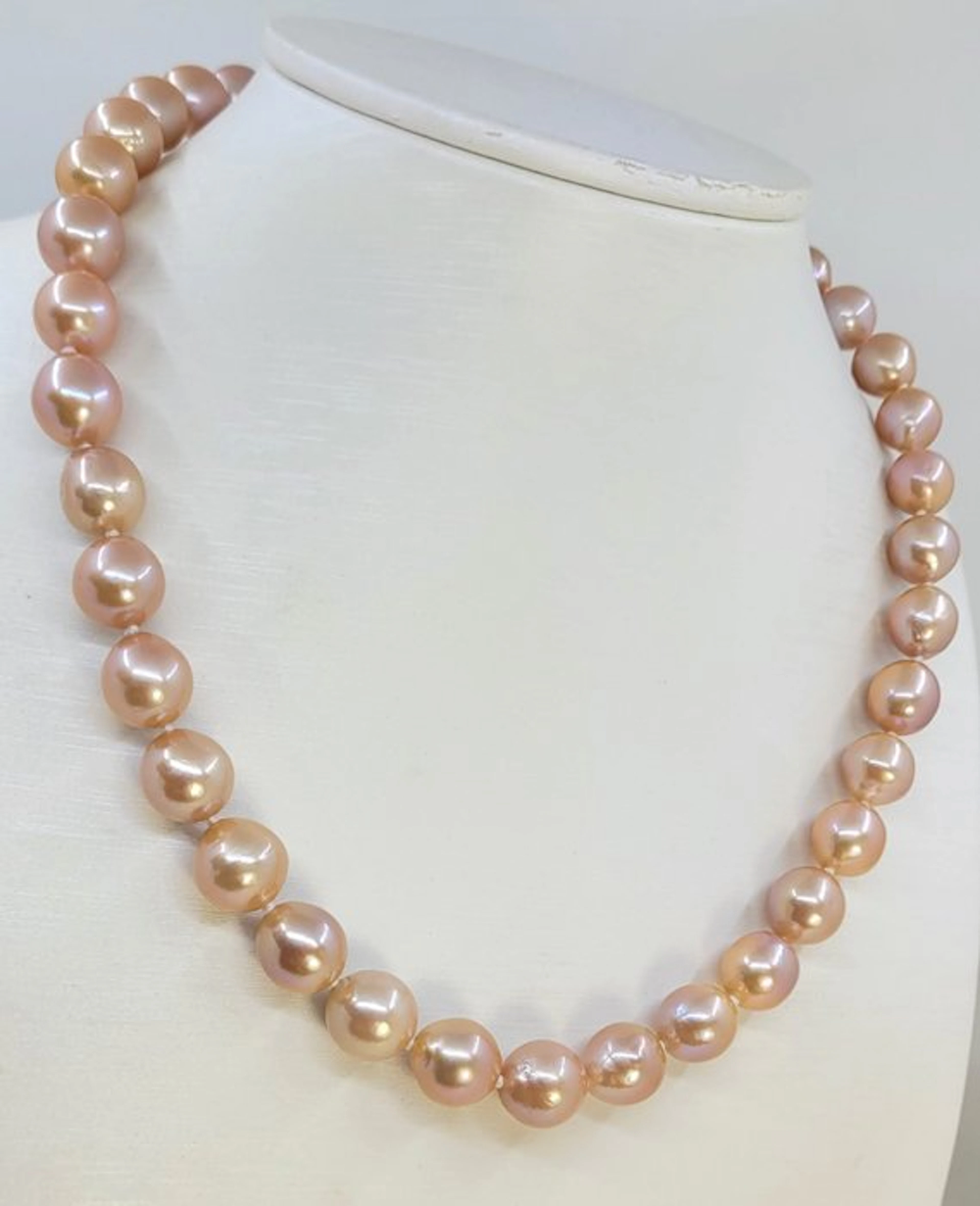 No reserve price - Necklace 9.5x11mm Golden Pink Edison Pearls