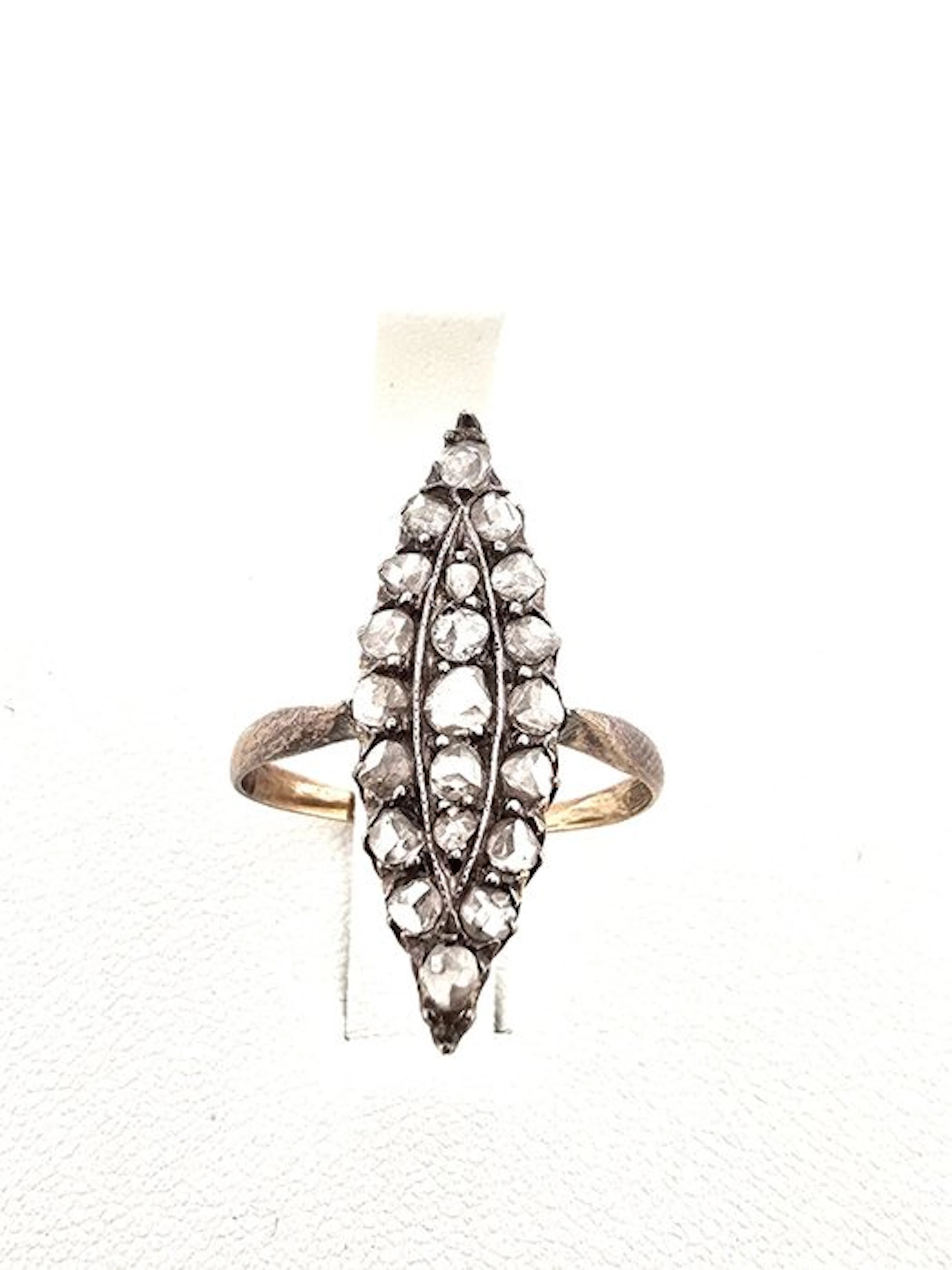 Ring - 18 kt. Yellow gold - 1.05ct. tw. Diamond (Natural)