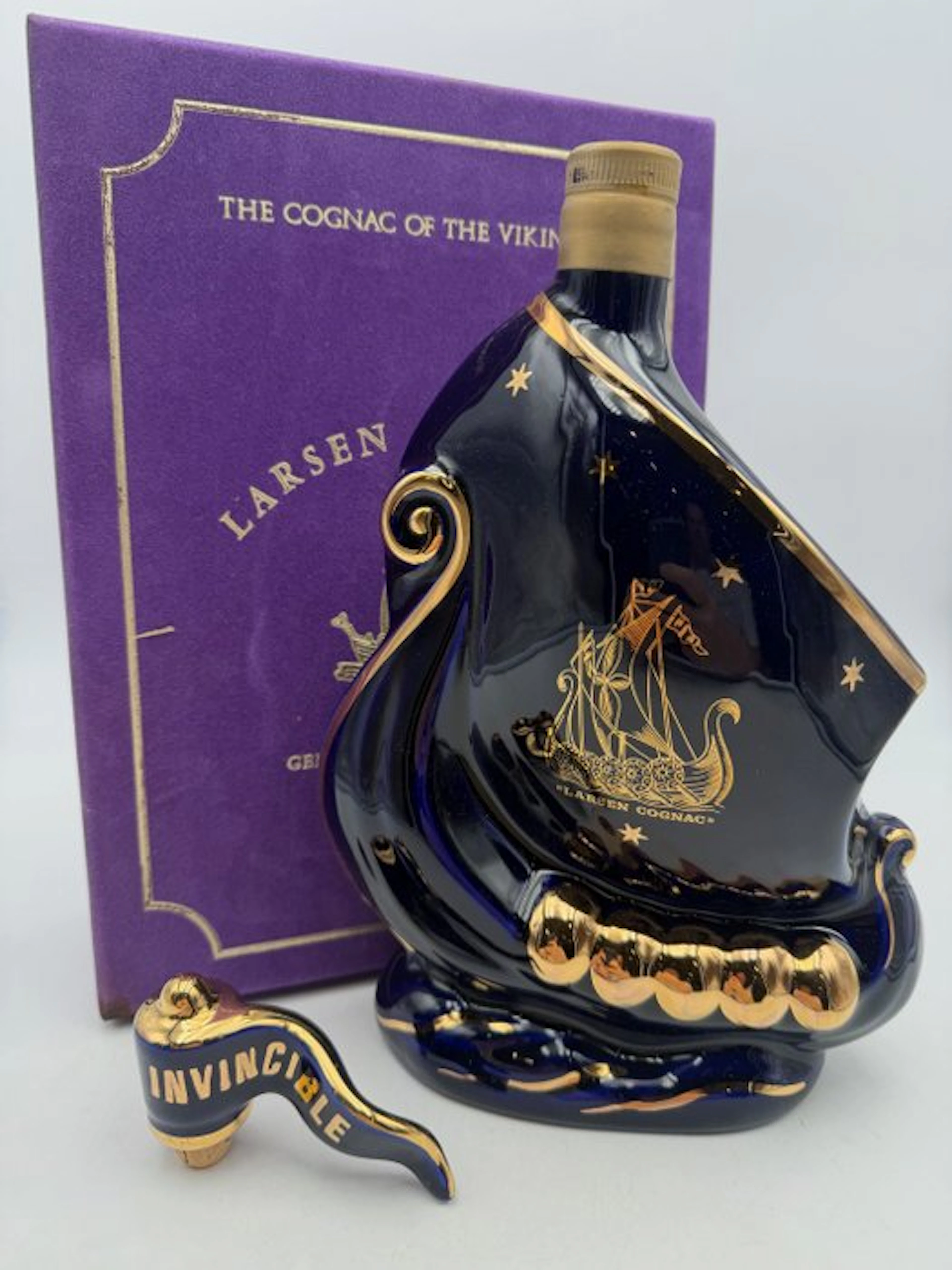 Larsen - Cognac Viking Drakkar Ship - b. 1980s, 1990s - 70cl