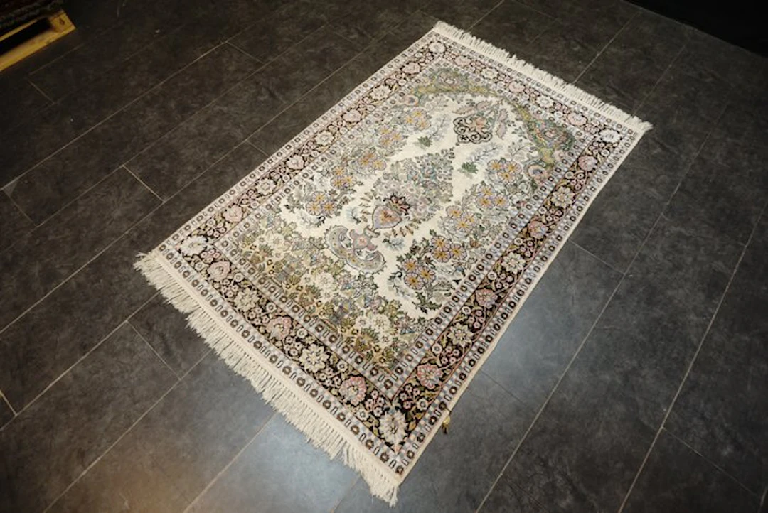 Cashmere Silk - Carpet - 185 cm - 125 cm - silk carpet