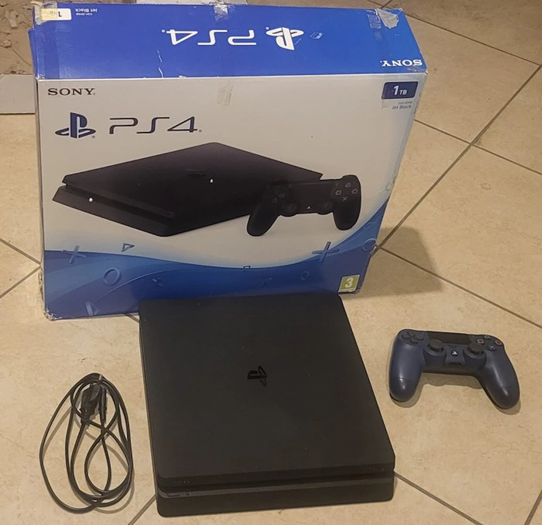 Sony - Playstation 4 (PS4) - PlayStation 4 Slim Software...