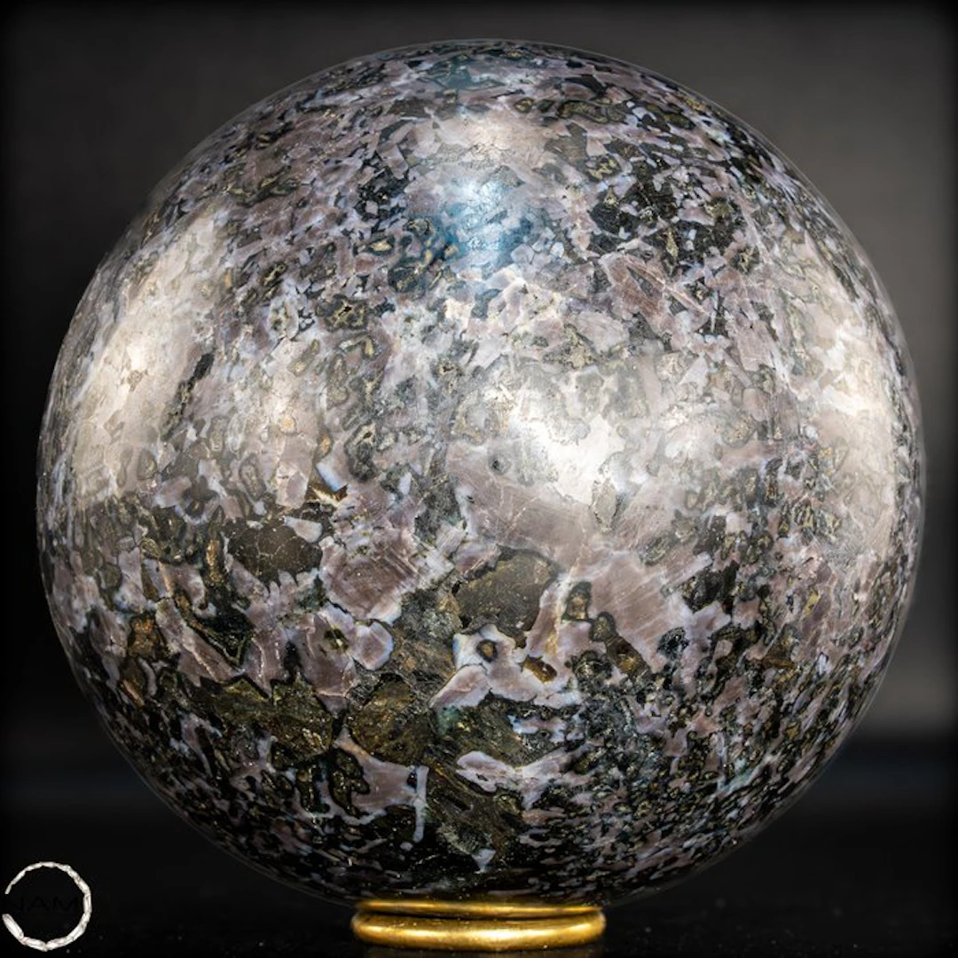 Magical Merlinite sphere – The gate between the worlds of wisdom