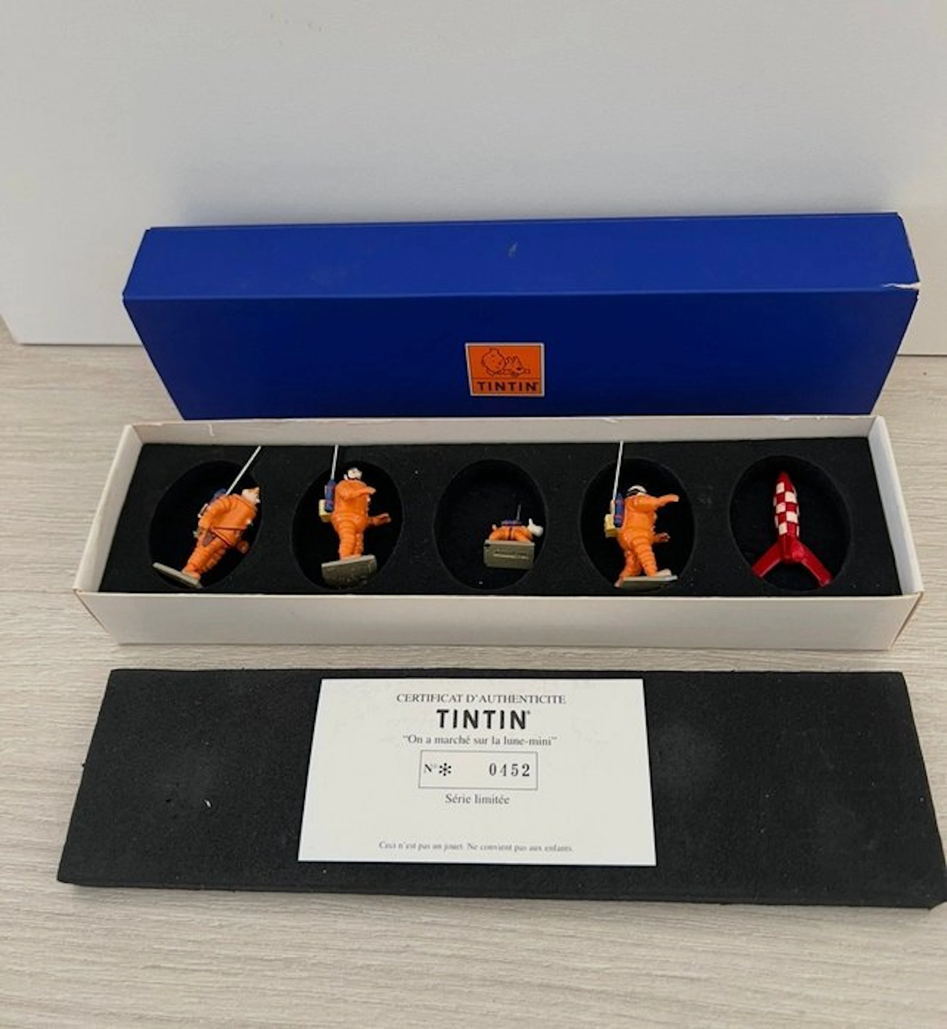 Figurines Moulinsart 46921 - Mini Série lune