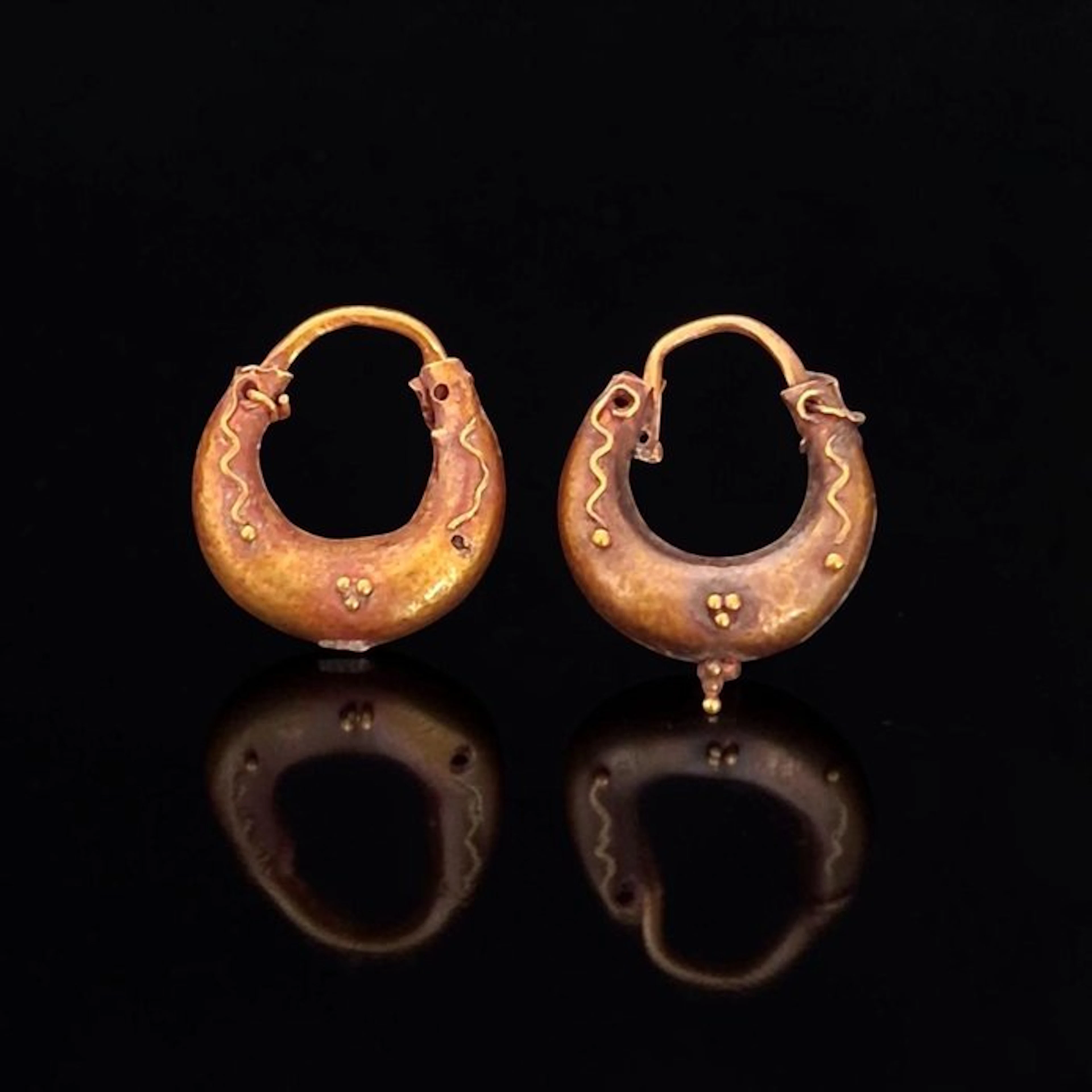 Hellenistic Antique Gold Earrings - 200 BC & 100 AD