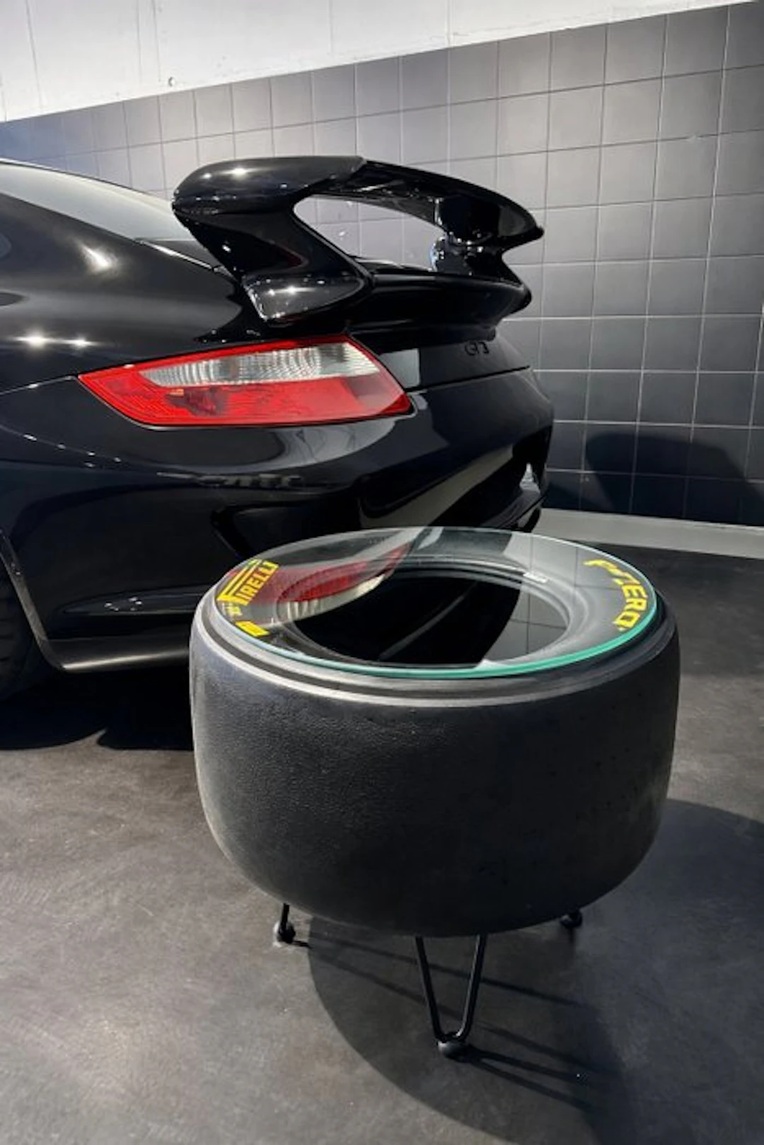 Coffee table - Rubber - Mesaexclusiva - Original Pirelli P Zero slick tire