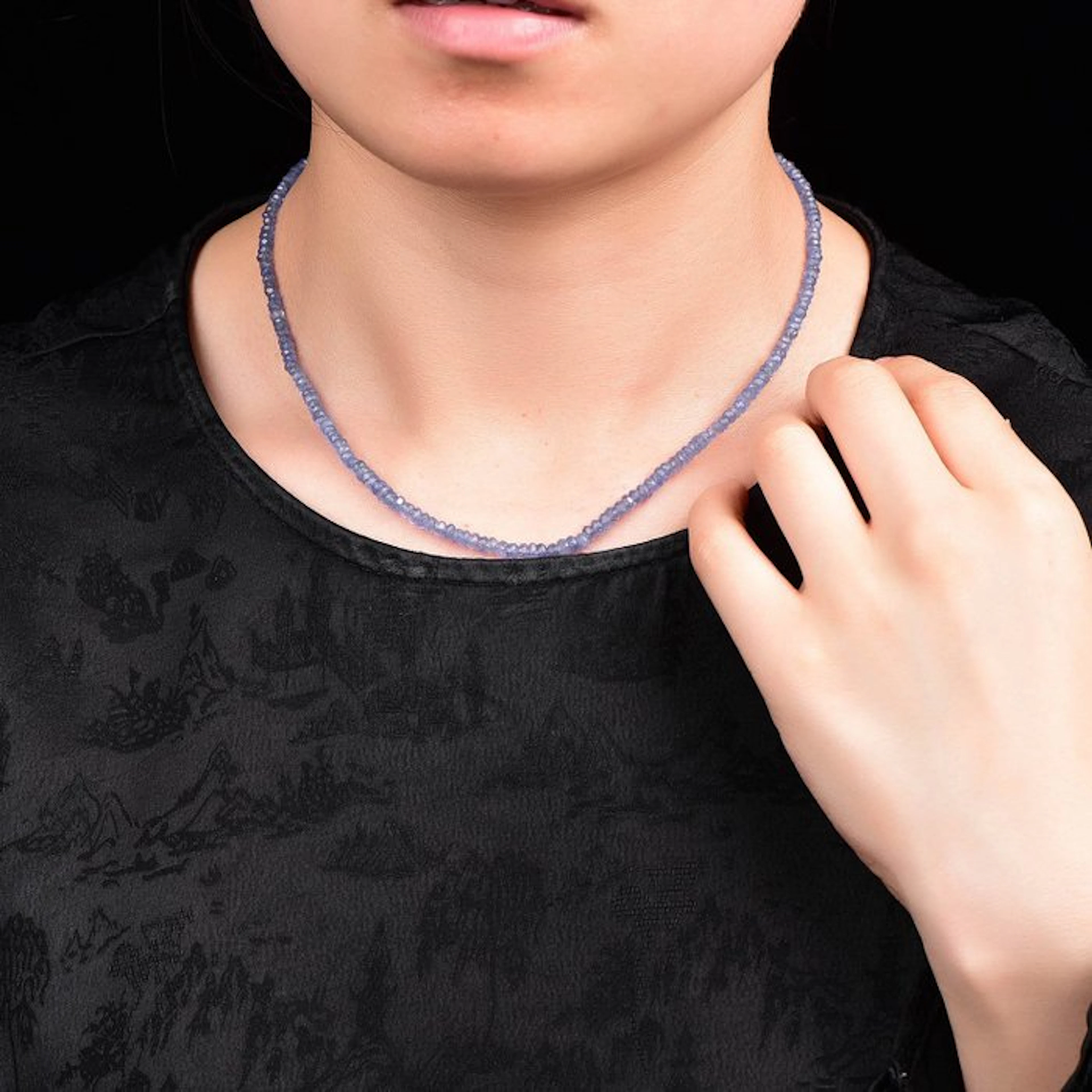 No Reserve - Highly Exclusive Natural Tanzanite Necklace...