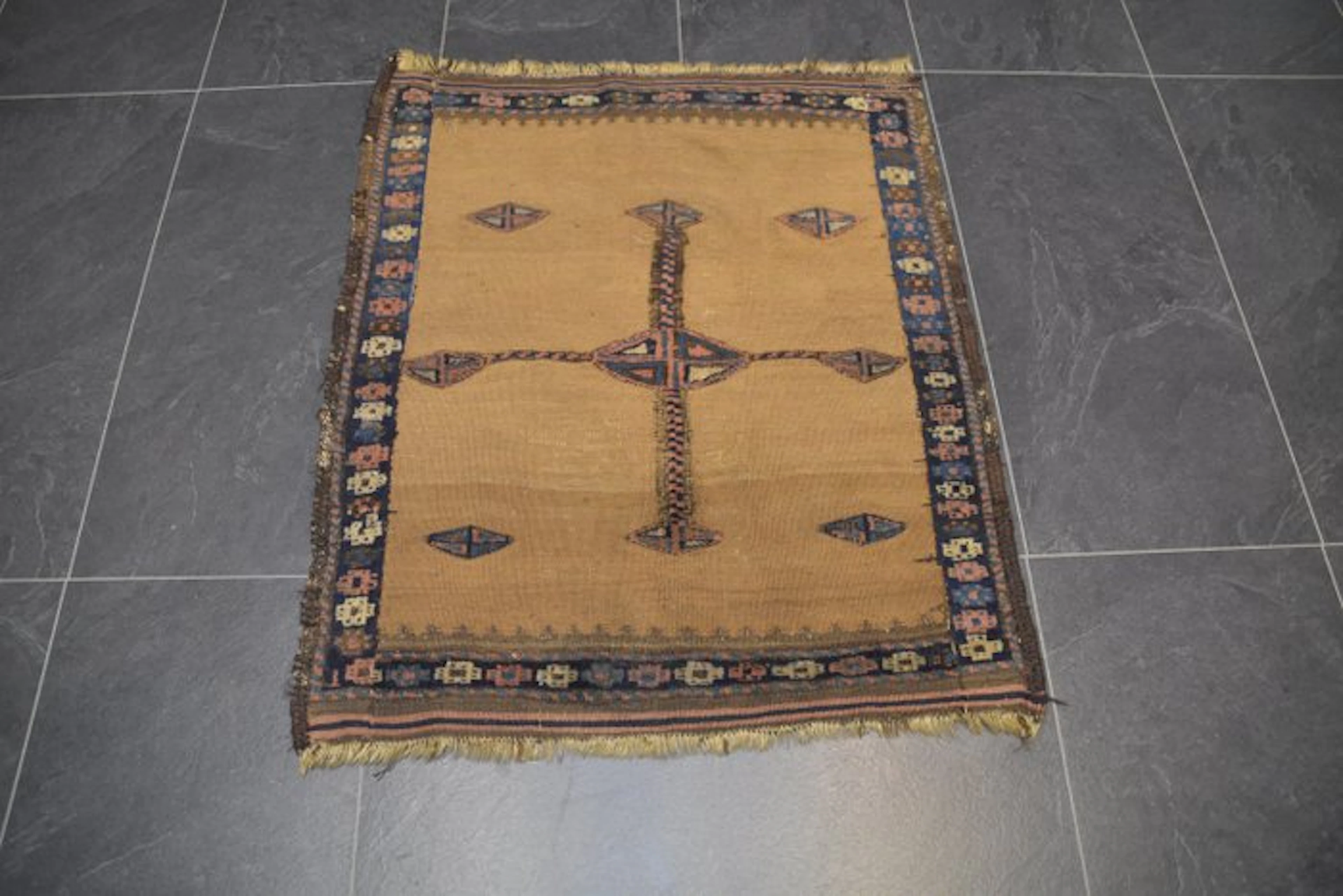 Antik Beloudj - Carpet - 105 cm - 84 cm