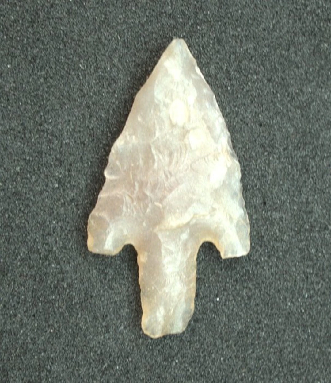 European Neolithic flint Tanged, Barbed Arrowhead - 24 mm (No reserve price)
