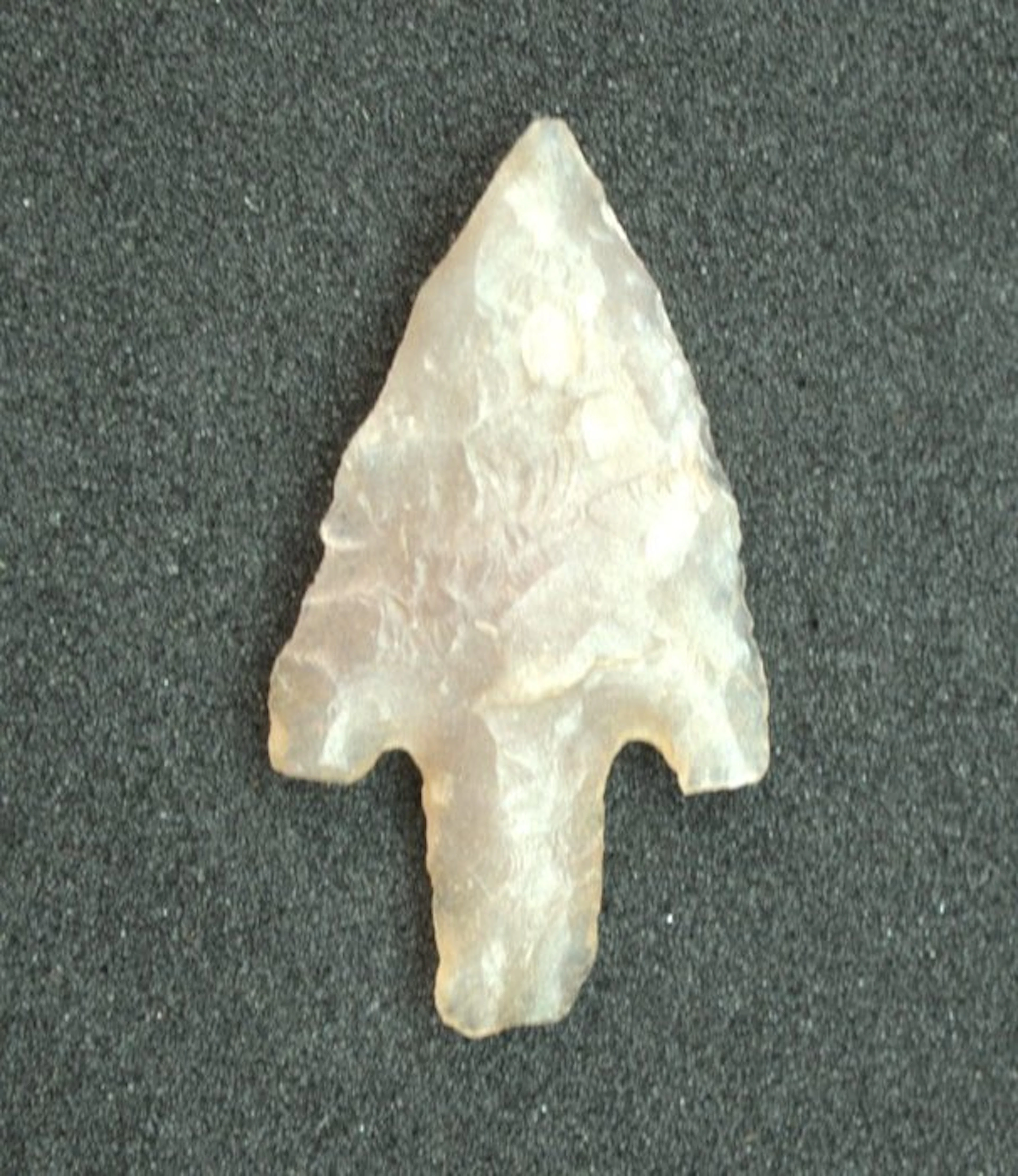 European Neolithic flint Tanged, Barbed Arrowhead - 24 mm (No reserve price)