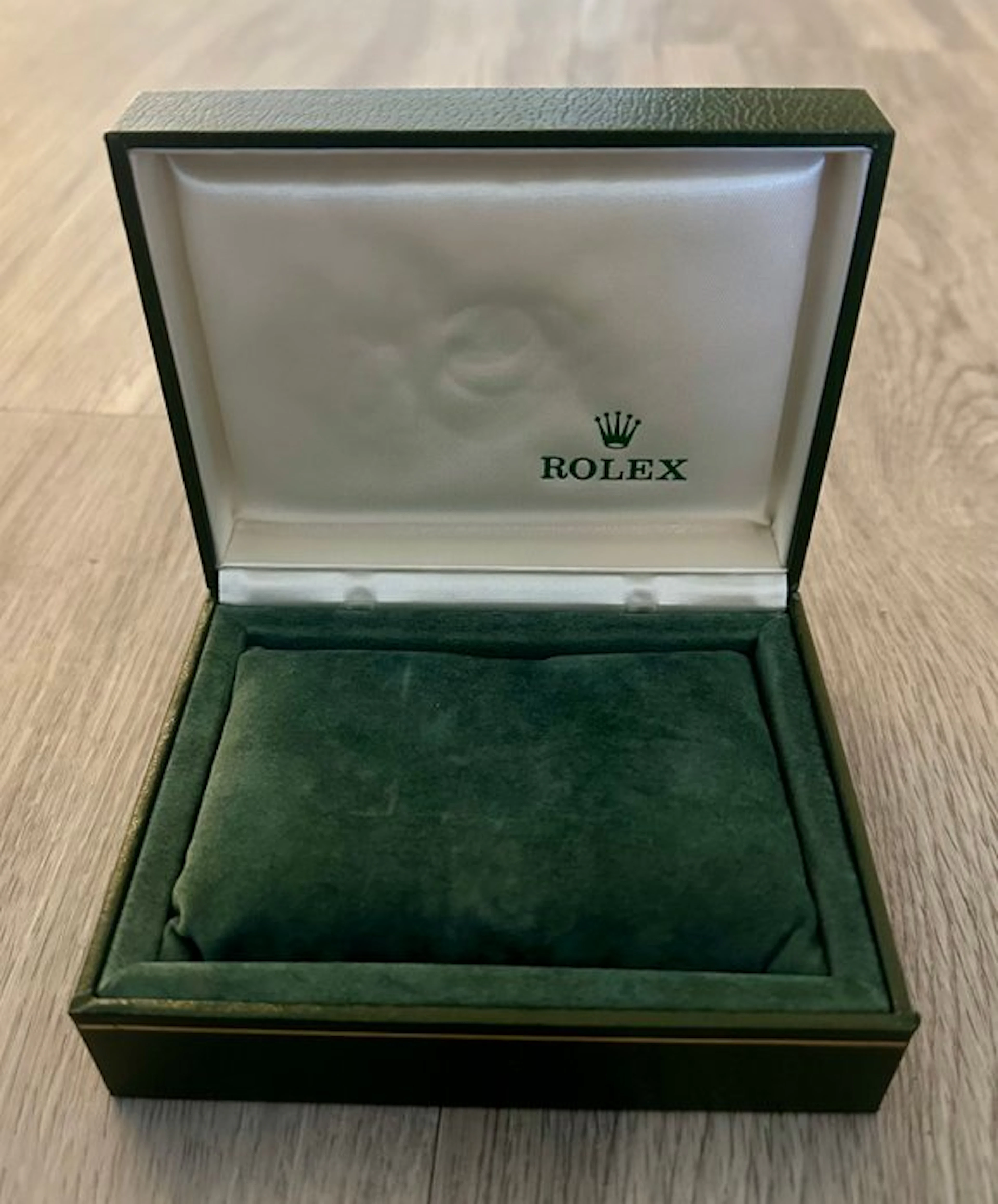 Rolex - Perfect 100% - Box - 11.00.01 - 1980’s