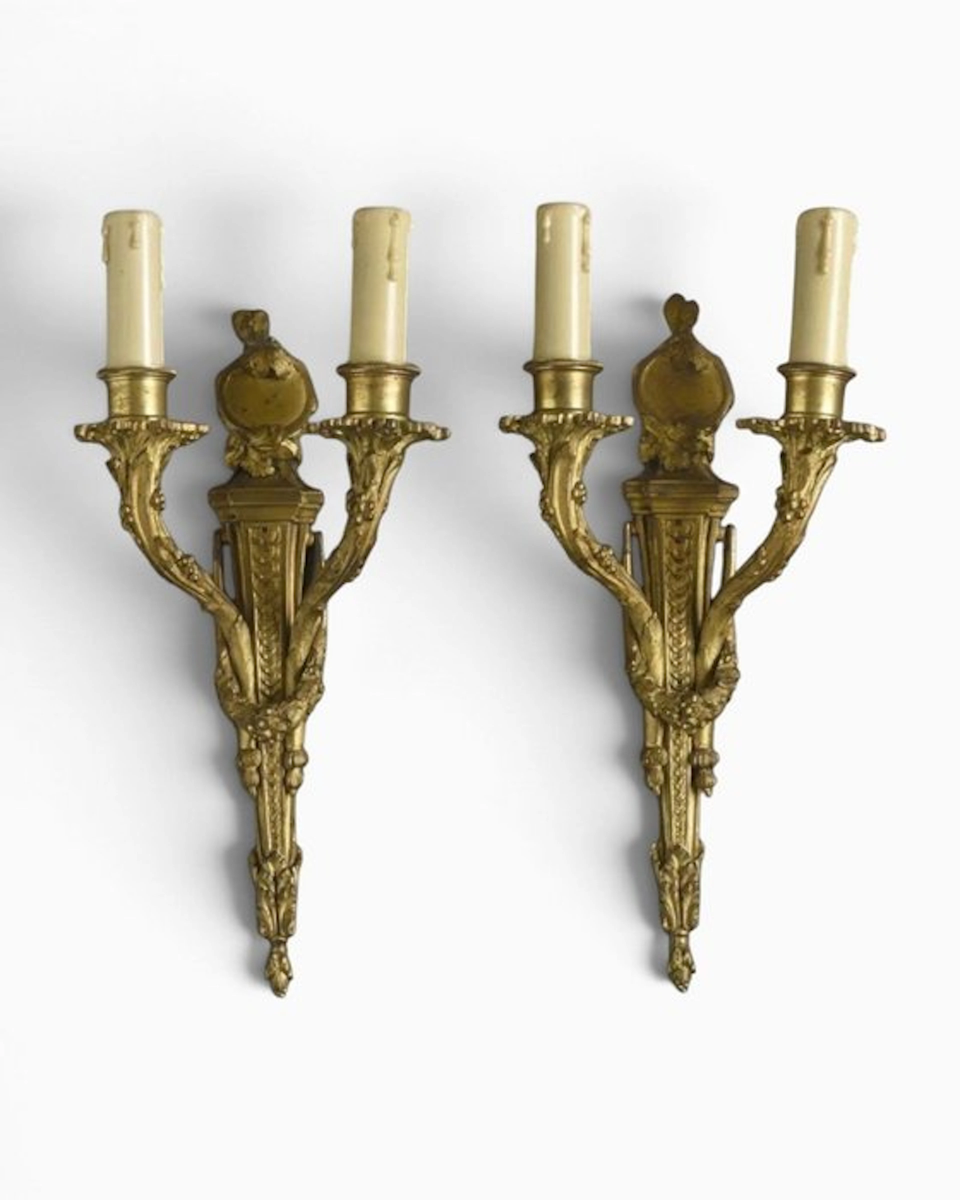 After the model by Jean-Charles Delafosse - Wall sconce - Gilt bronze