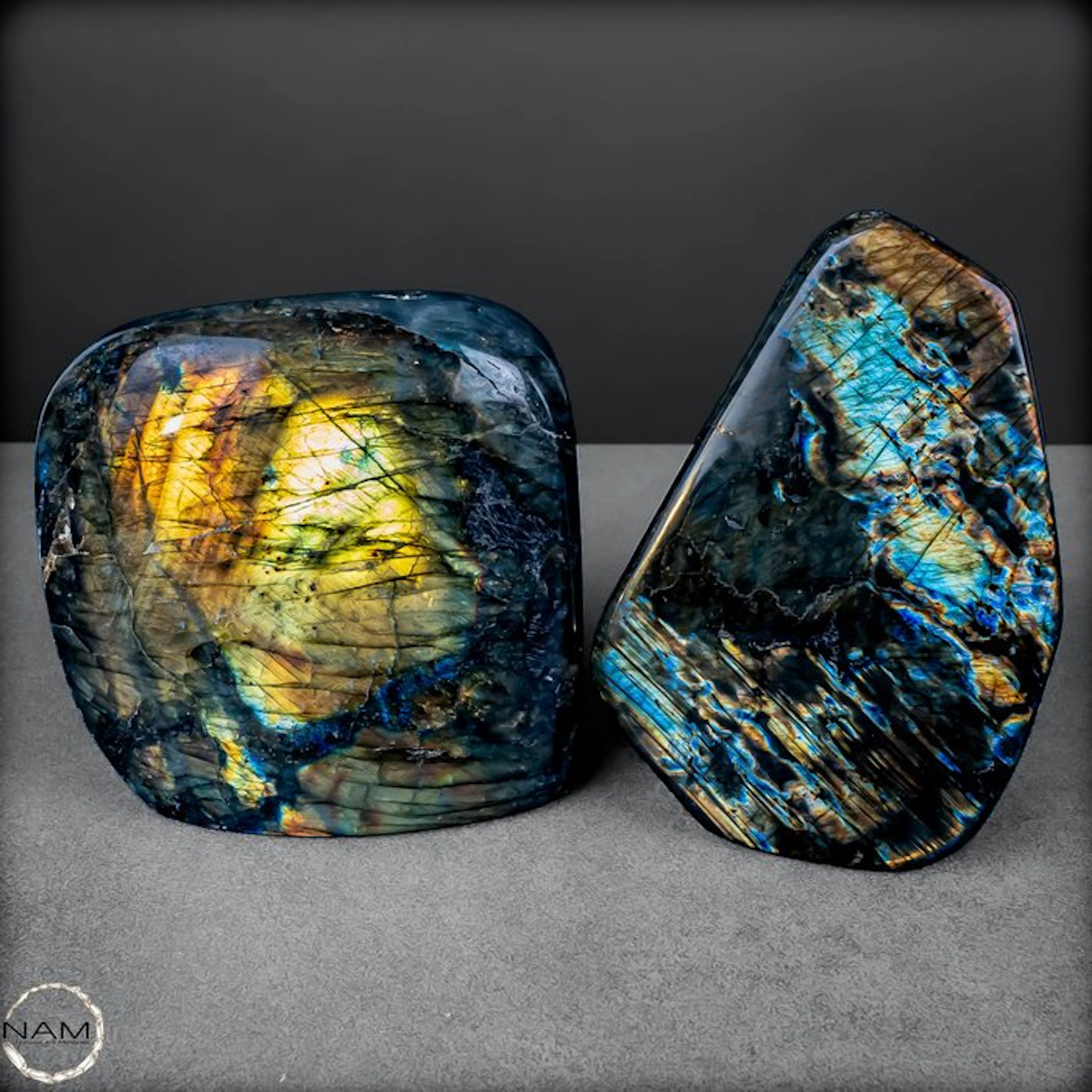Labradorite Freeform Set – The magical display of the...