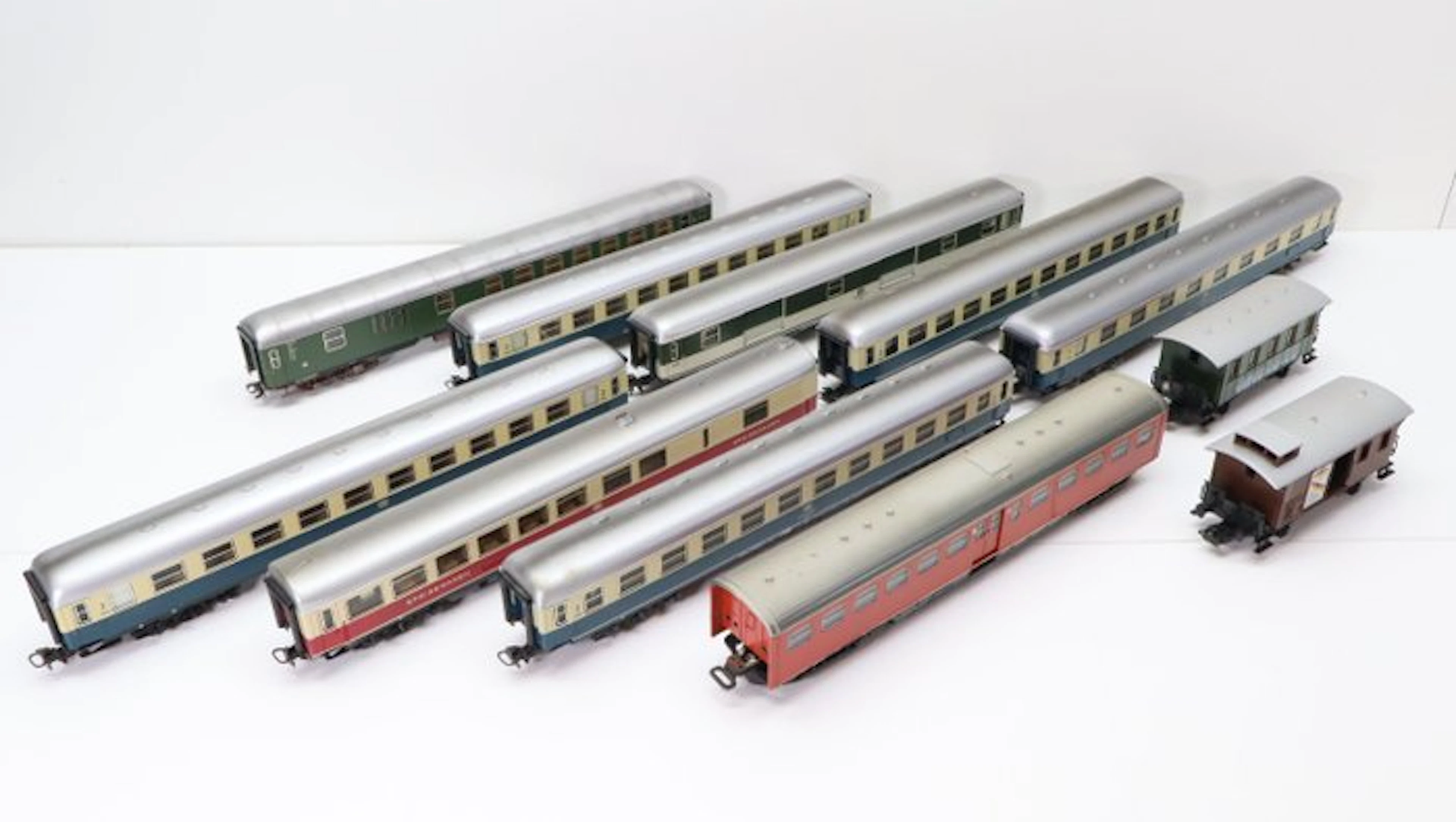 Märklin H0 - Model train passenger carriage set (11) - Marklin H0 set of wagons