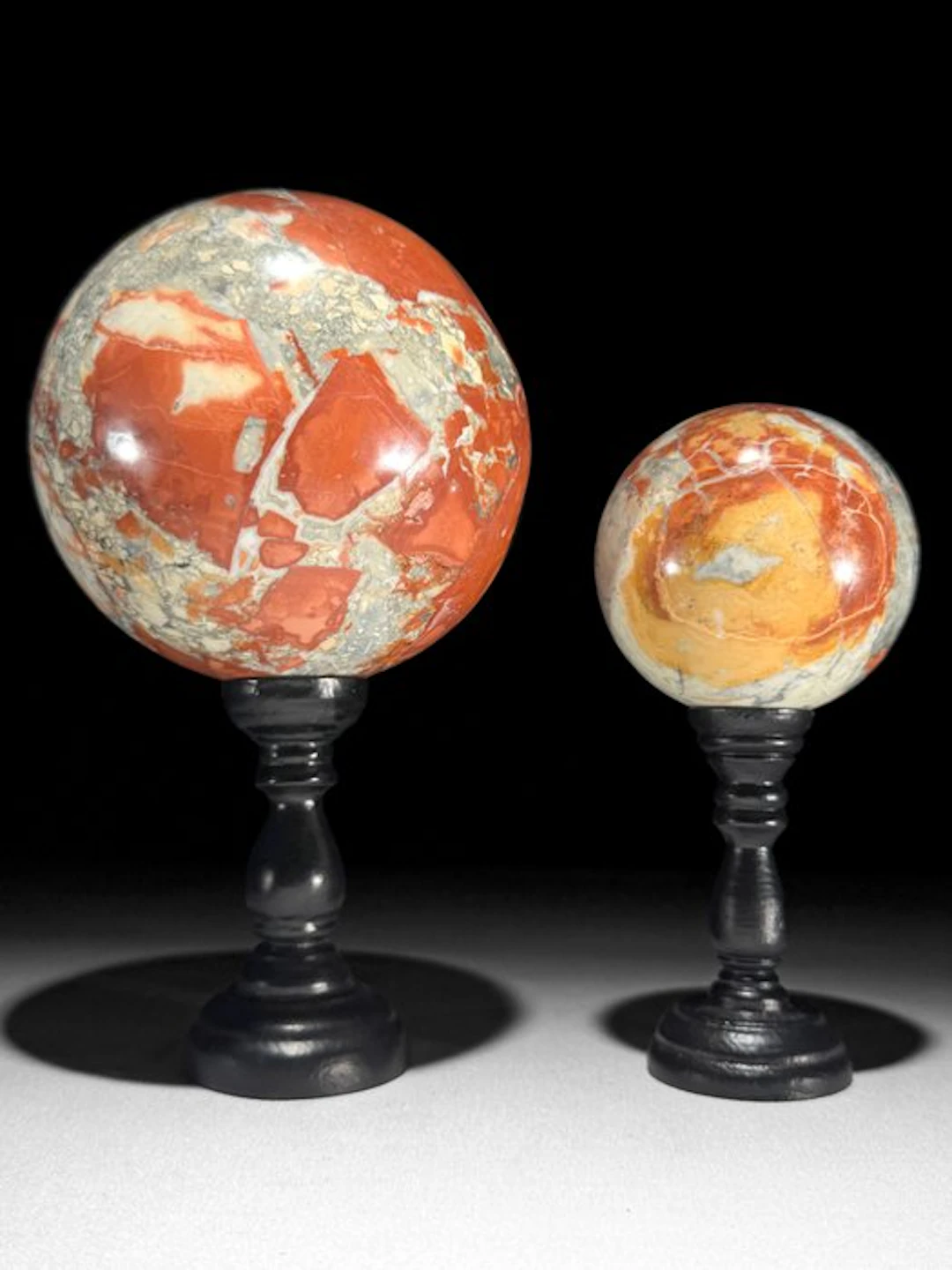 NO RESERVE PRICE - Beautiful Pair of Red Maligano Jasper...